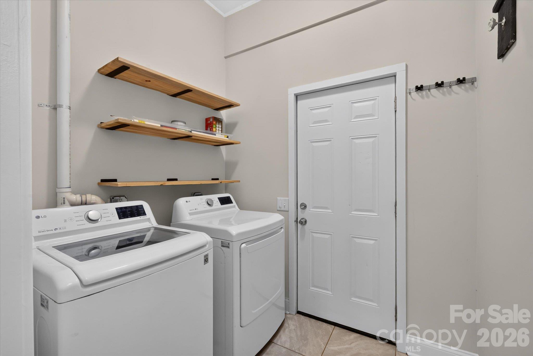 233 Florence Street Property Photo 16