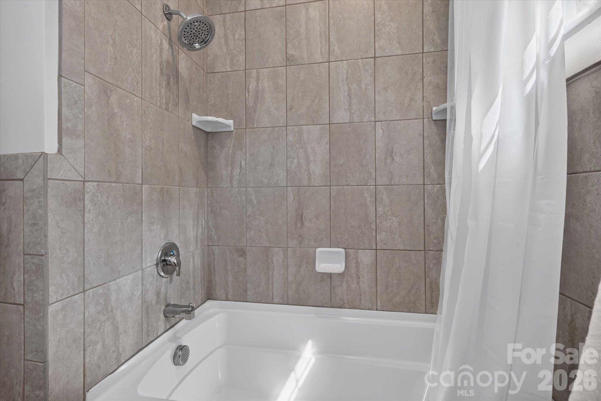 233 Florence Street Property Photo 17