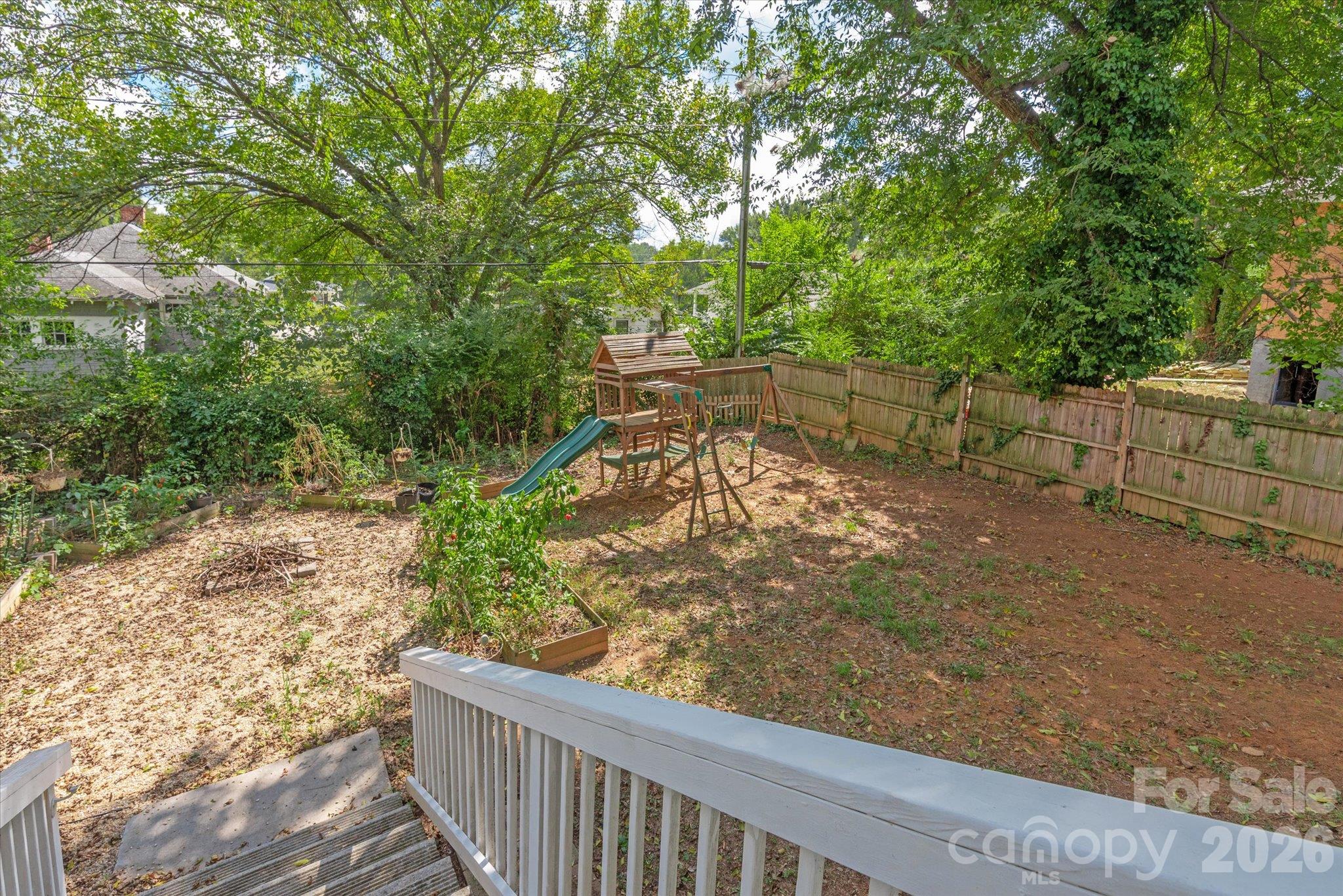 233 Florence Street Property Photo 31