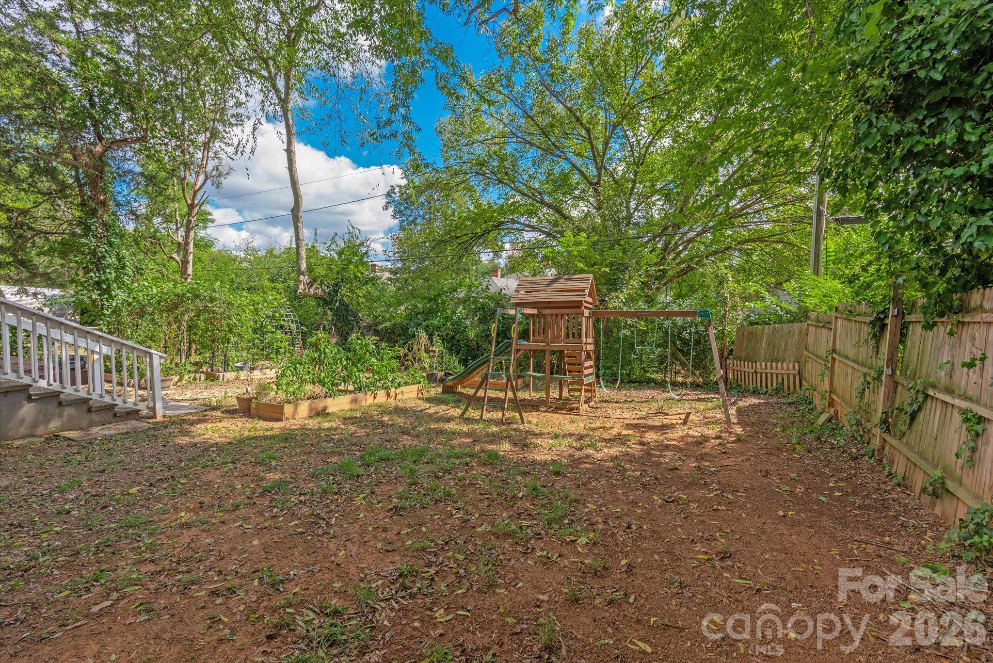 233 Florence Street Property Photo 34