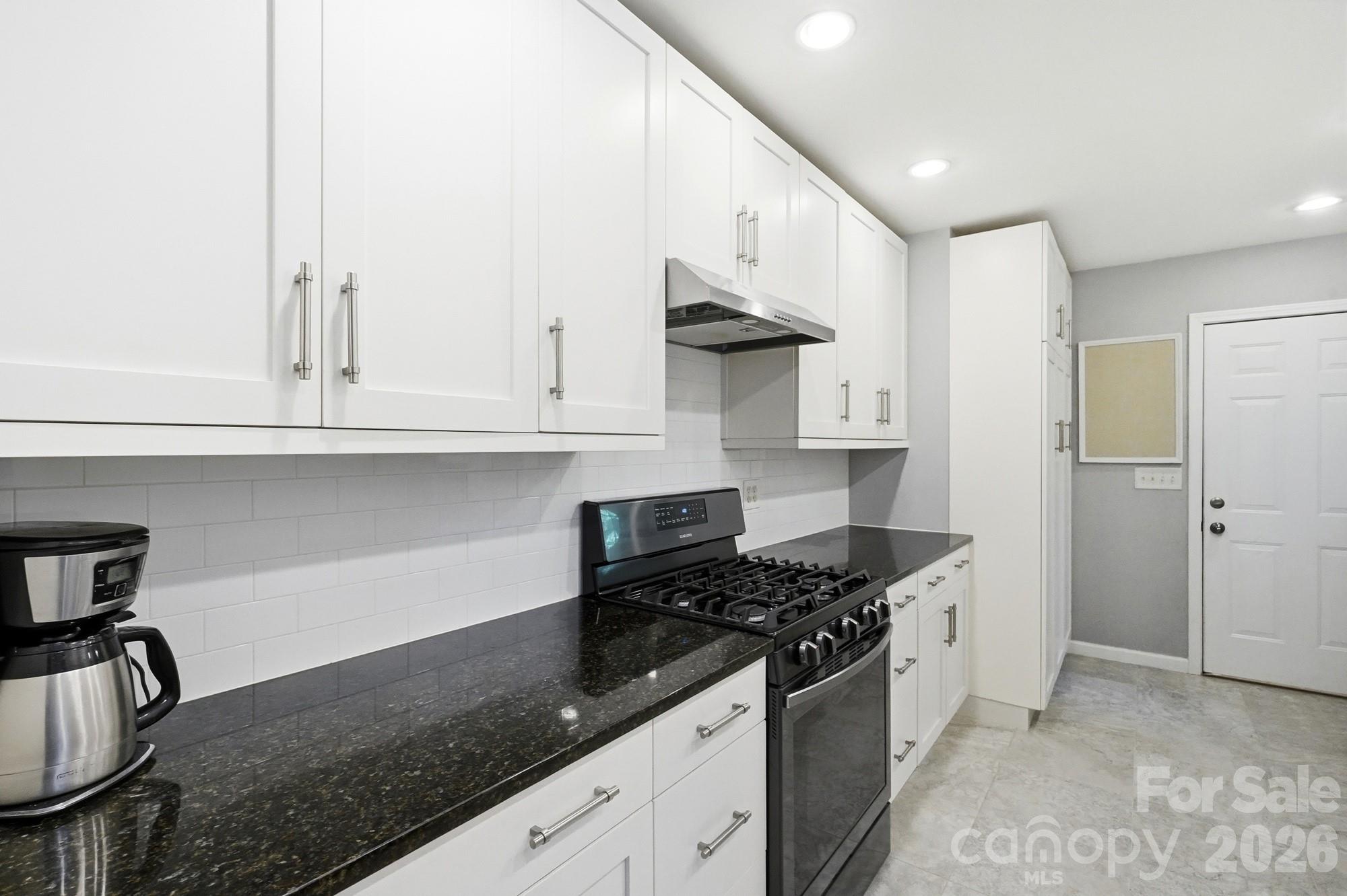 8610 Lochinvar Drive Property Photo 10