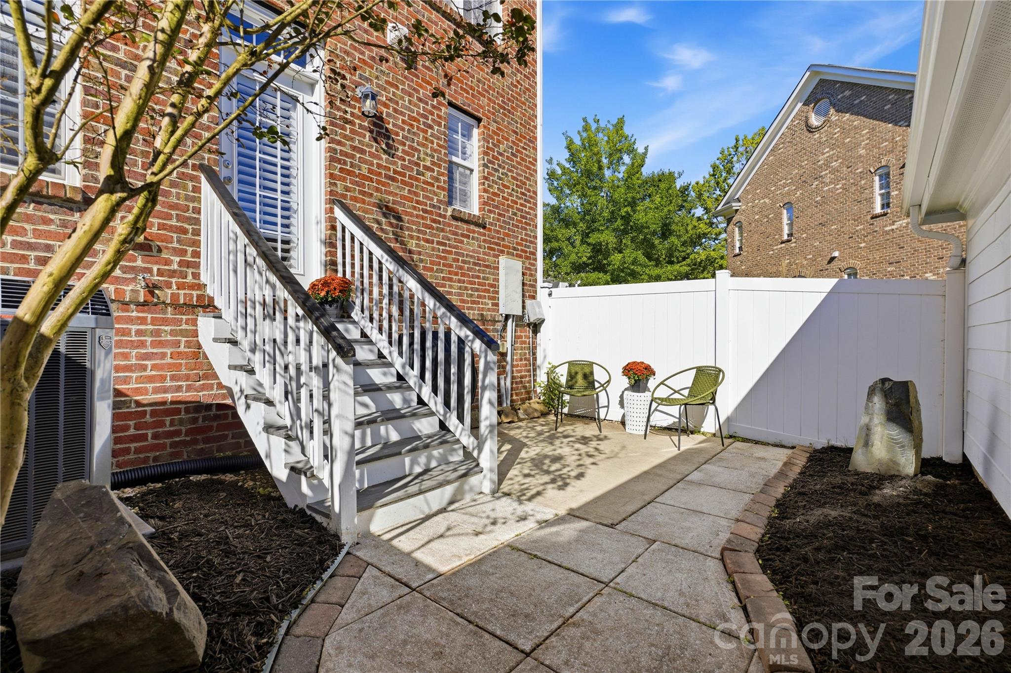 16918 Summers Walk Boulevard Property Photo 29