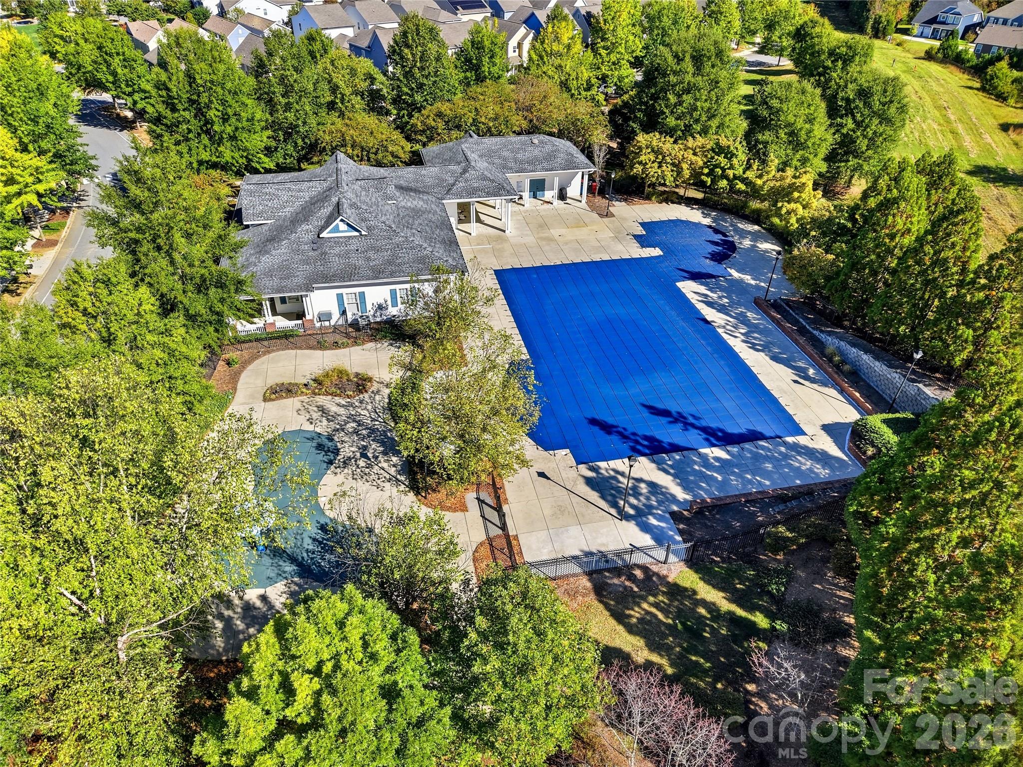 16918 Summers Walk Boulevard Property Photo 32