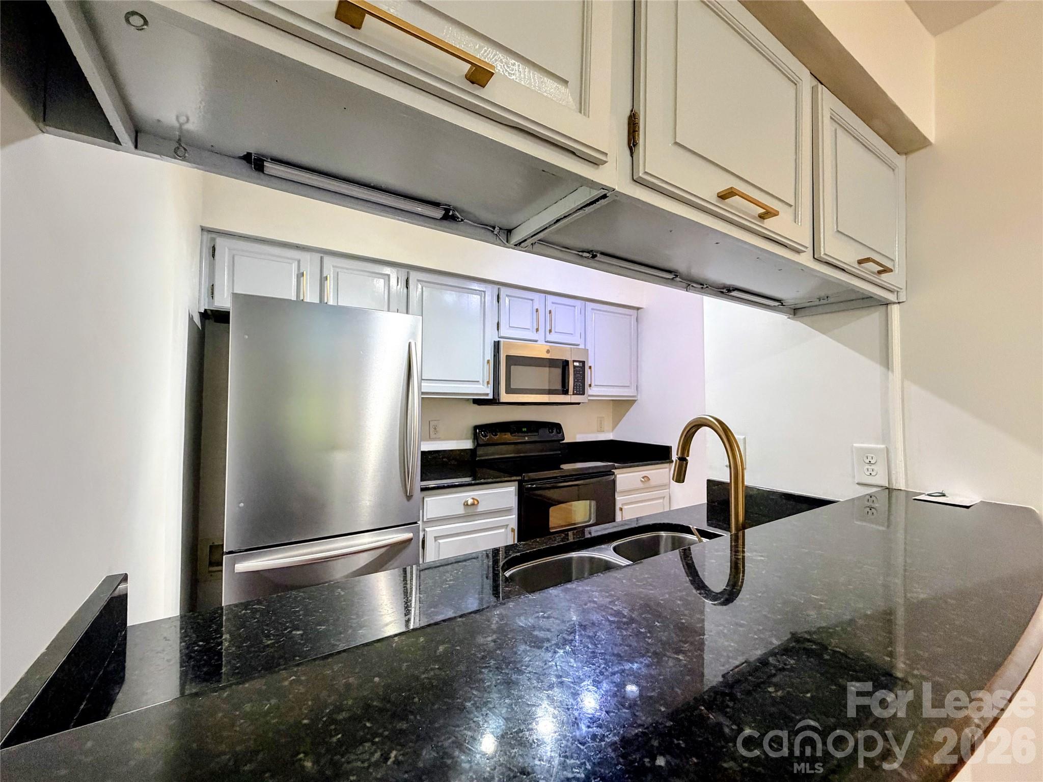 308 Queens Road 26 Property Photo 16