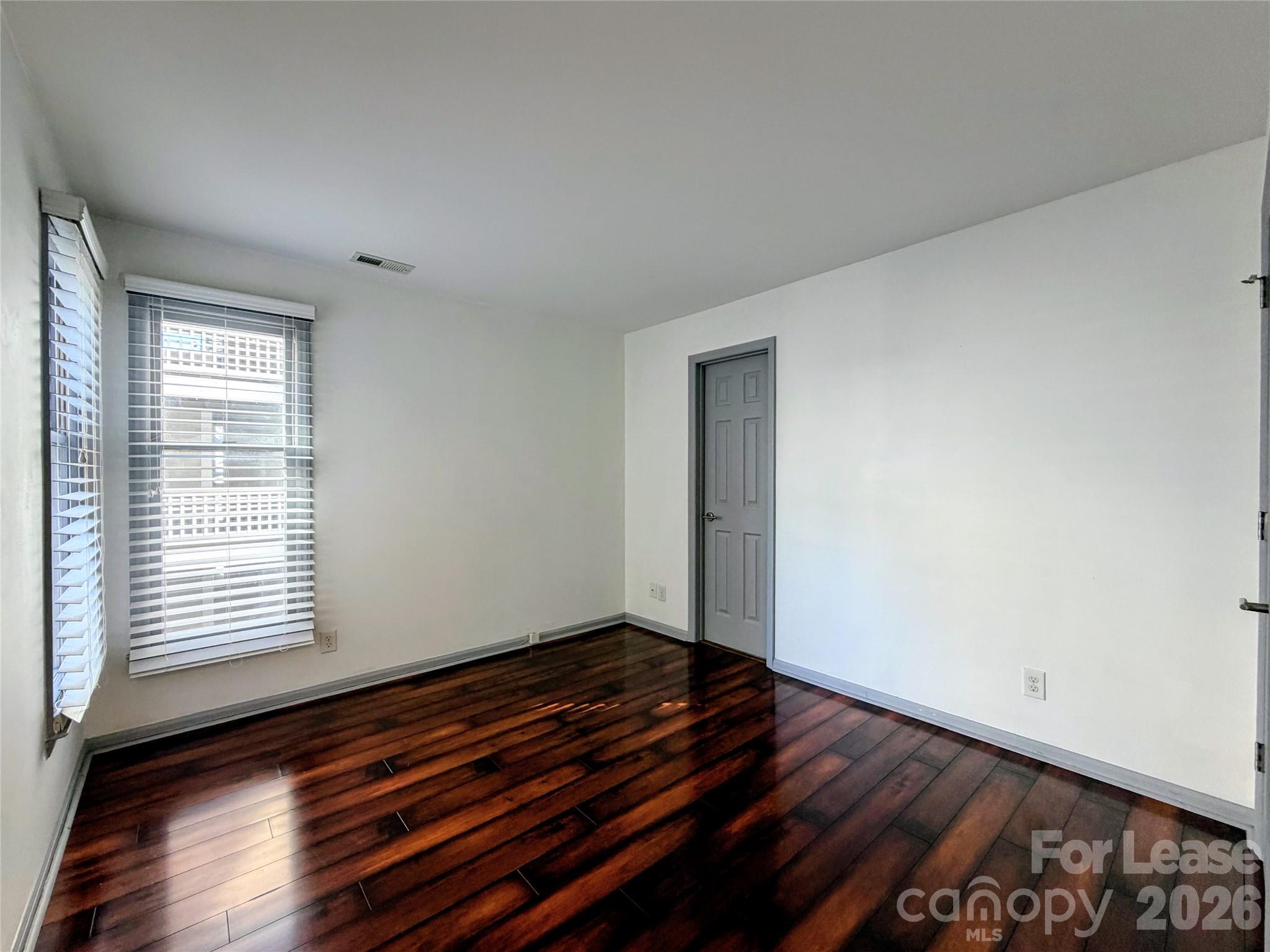 308 Queens Road 26 Property Photo 19