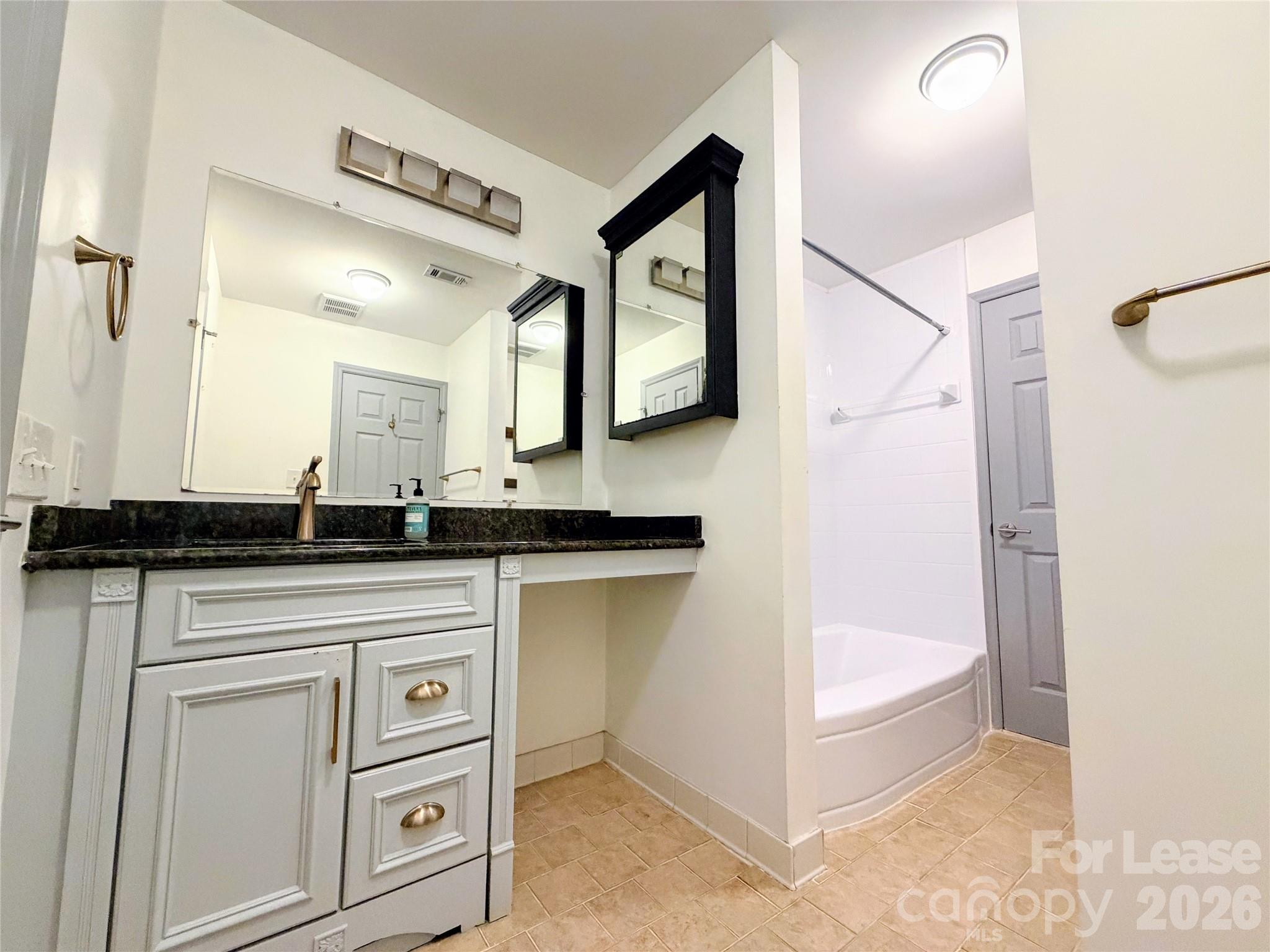308 Queens Road 26 Property Photo 26