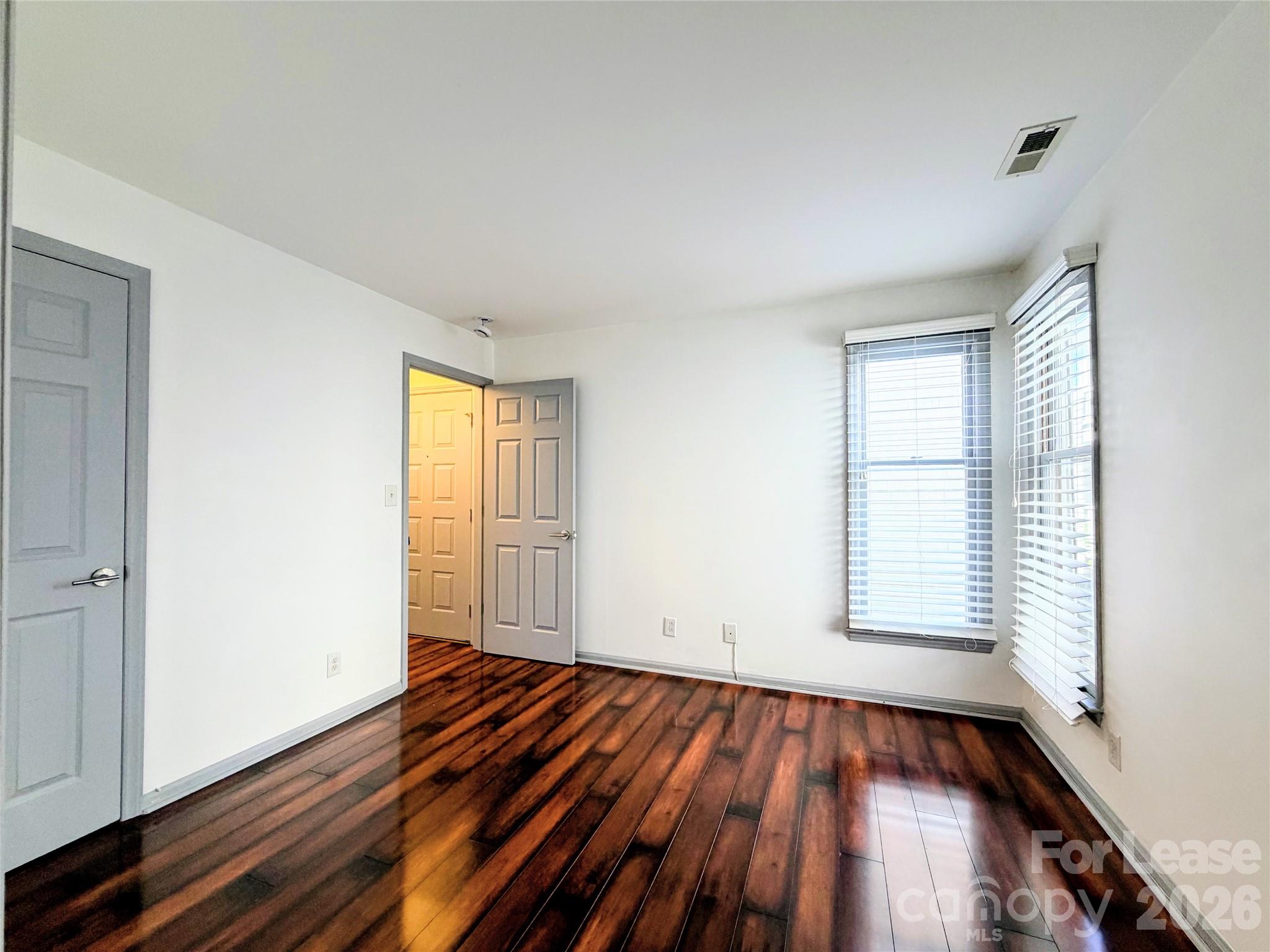308 Queens Road 26 Property Photo 28