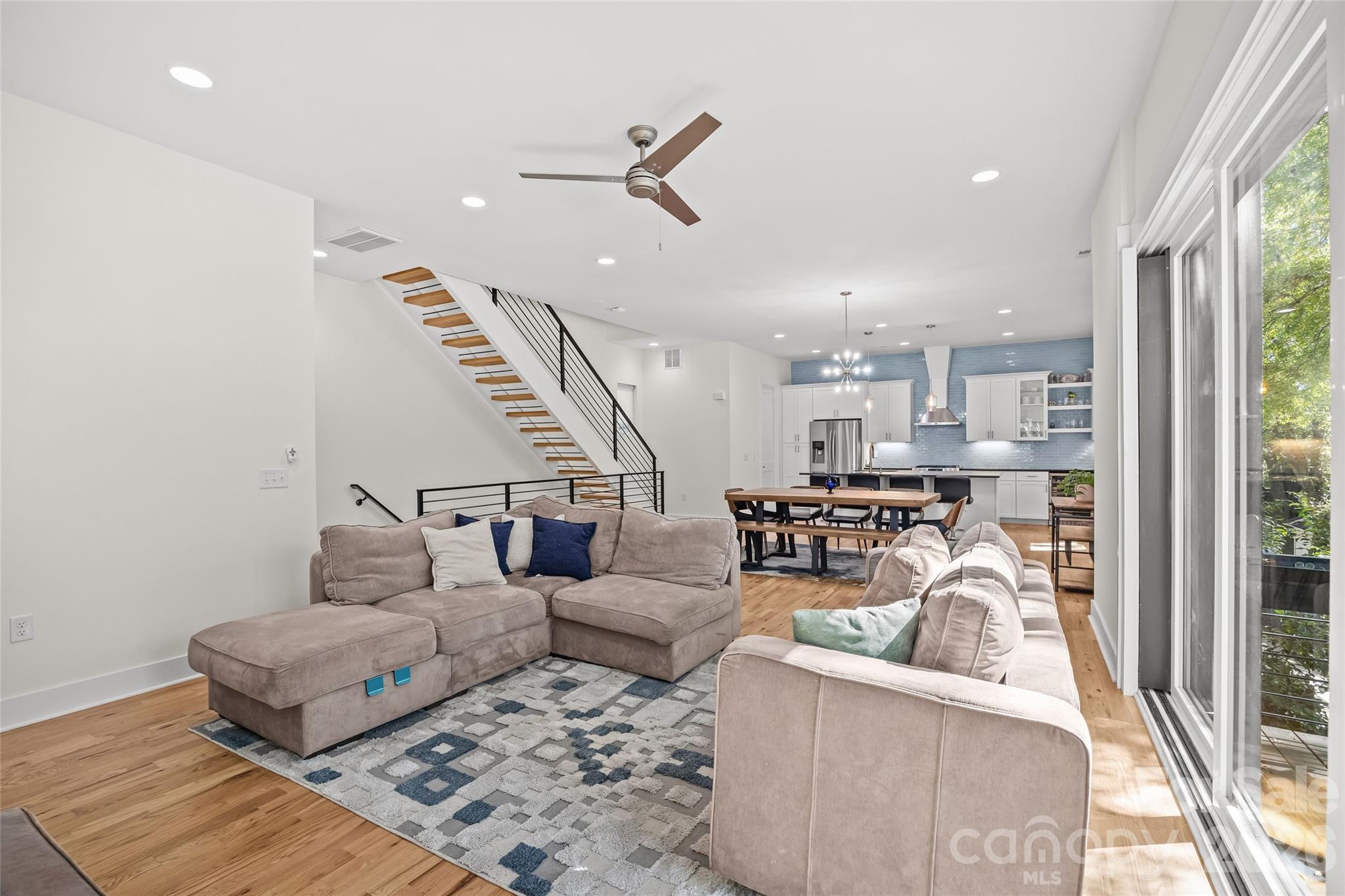 1315 Davidson Street Property Photo 10