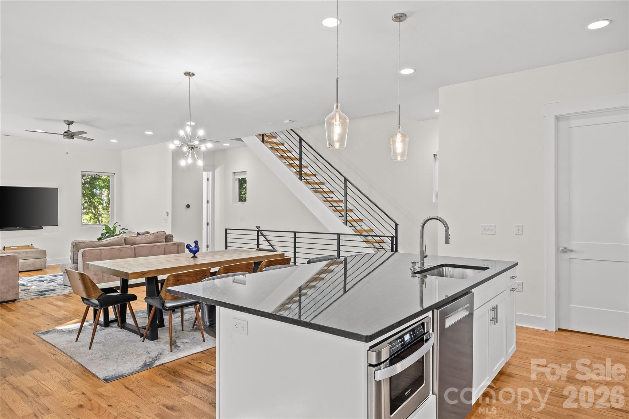 1315 Davidson Street Property Photo 19