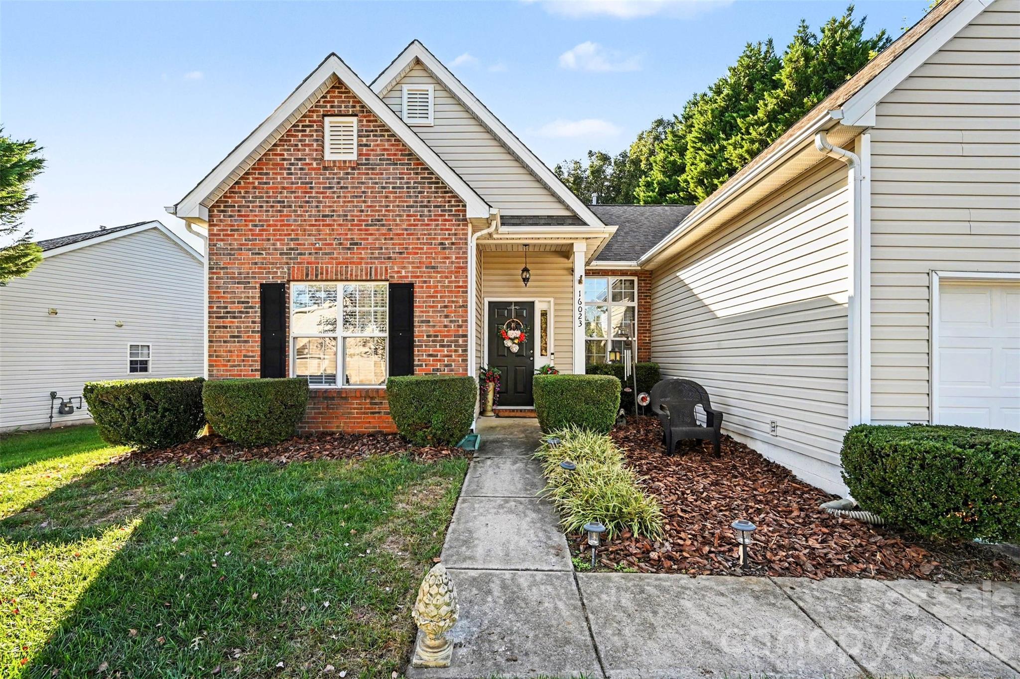 16023 Circlegreen Drive Property Photo 3