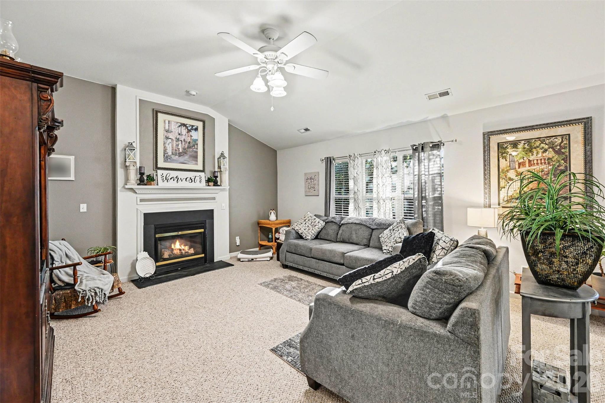 16023 Circlegreen Drive Property Photo 6