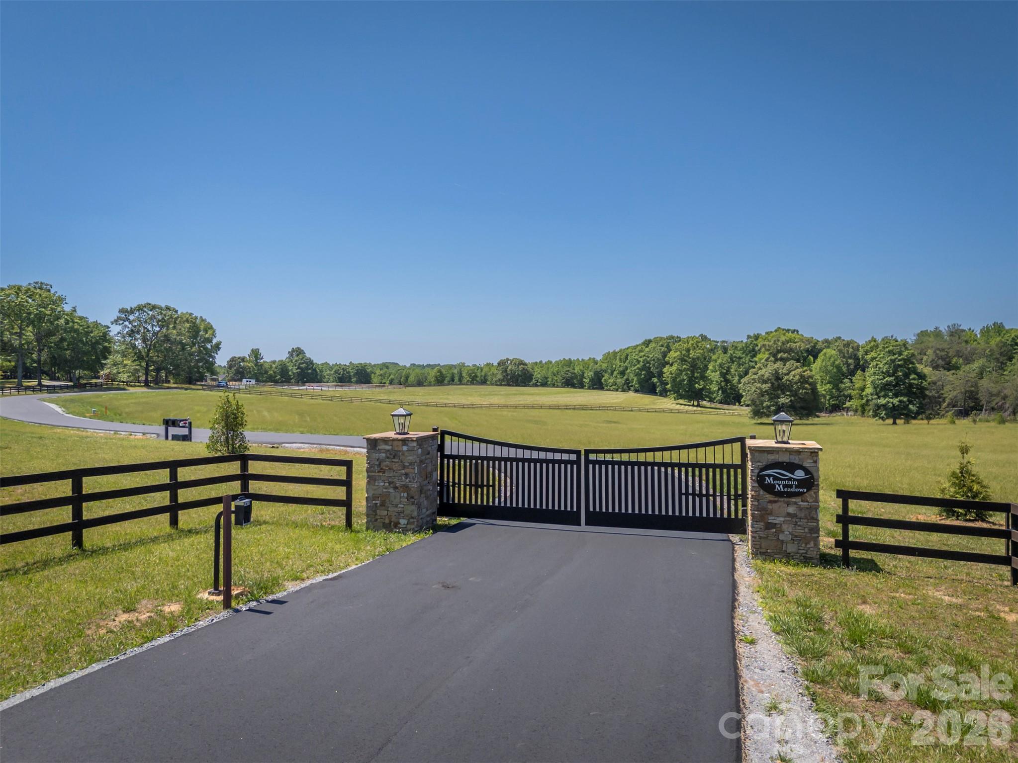 62 Mountain Meadows Lane Property Photo 1