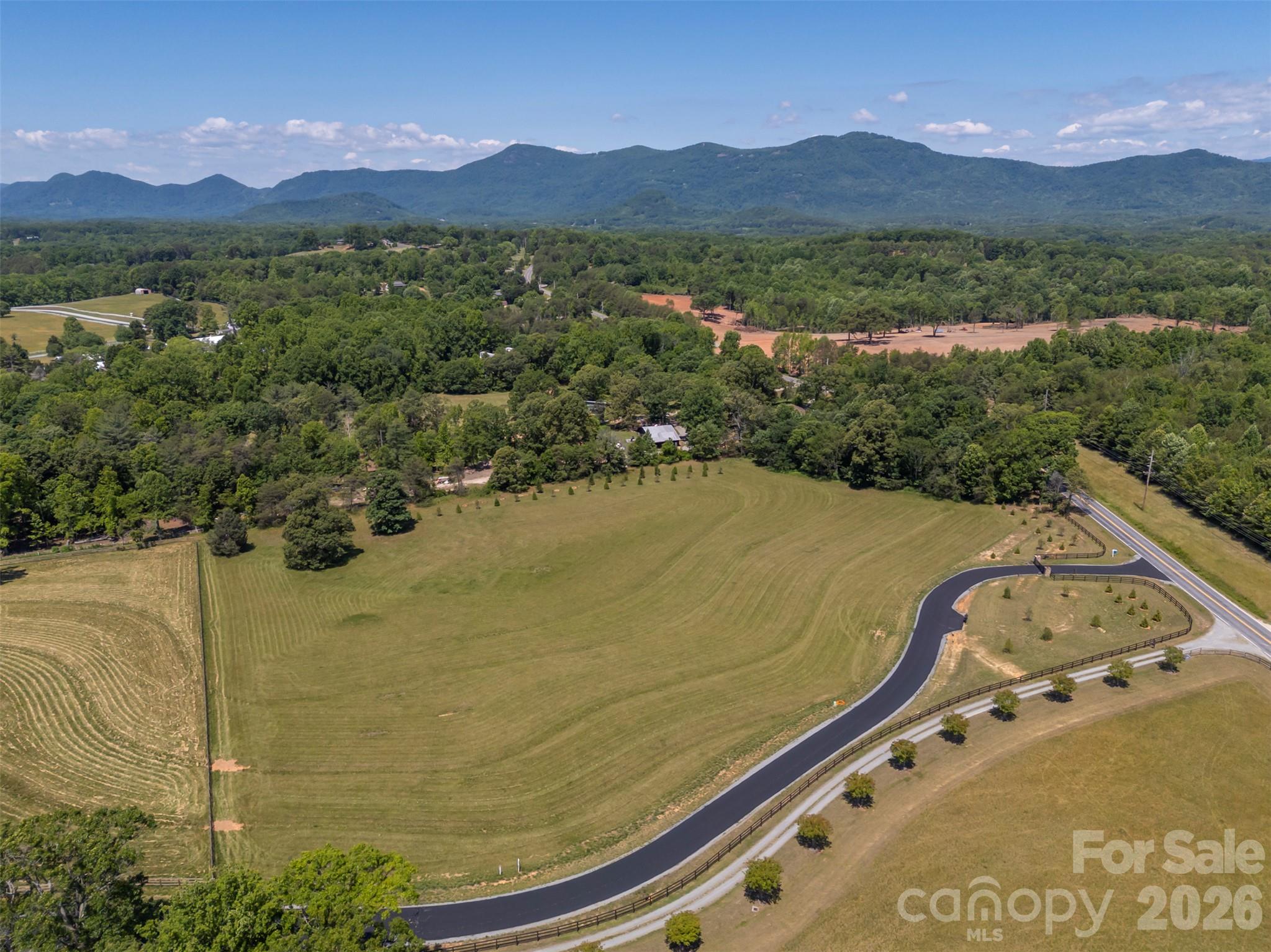 62 Mountain Meadows Lane Property Photo 3