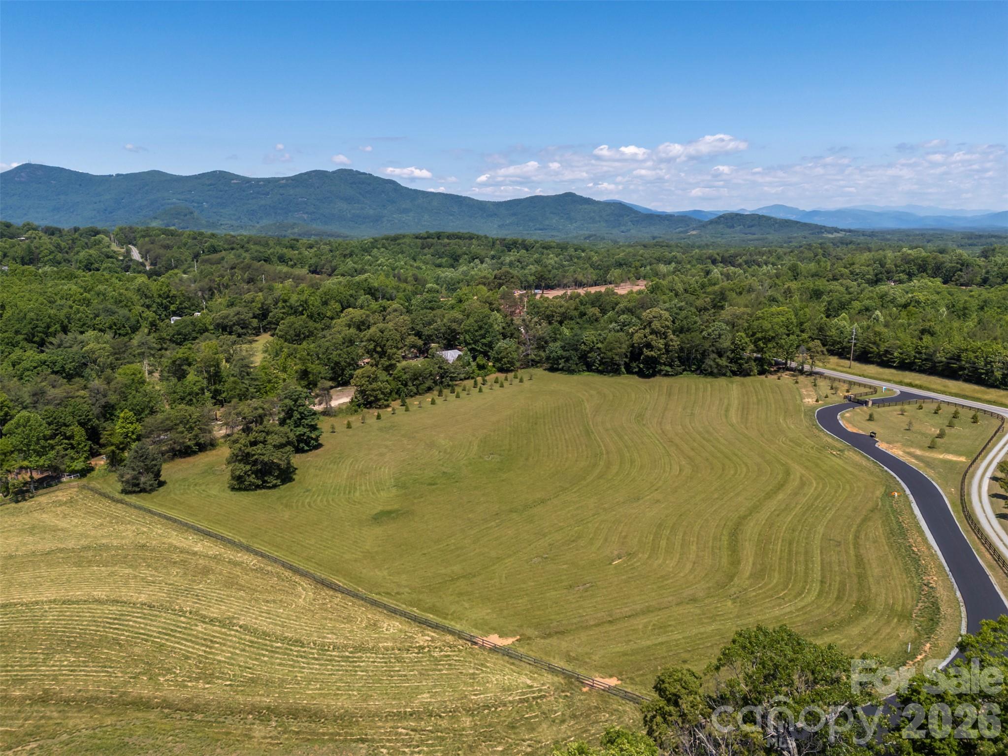 62 Mountain Meadows Lane Property Photo 7