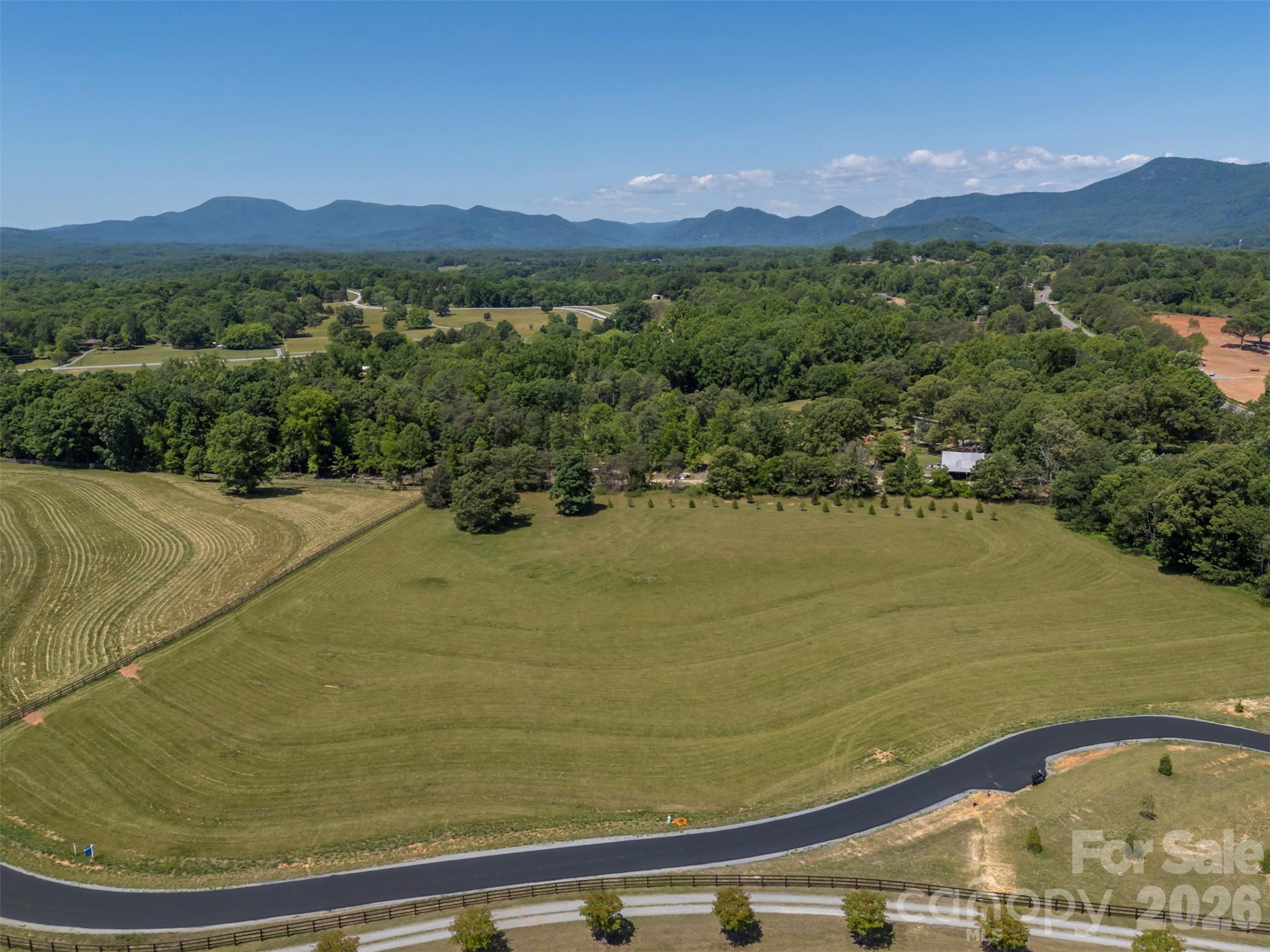 62 Mountain Meadows Lane Property Photo 8