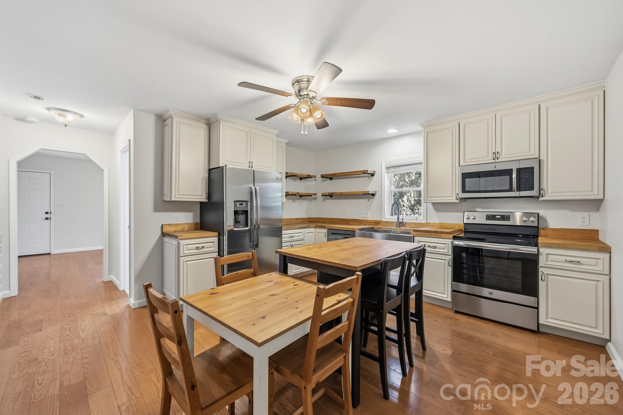 40 11th Street Property Photo 18