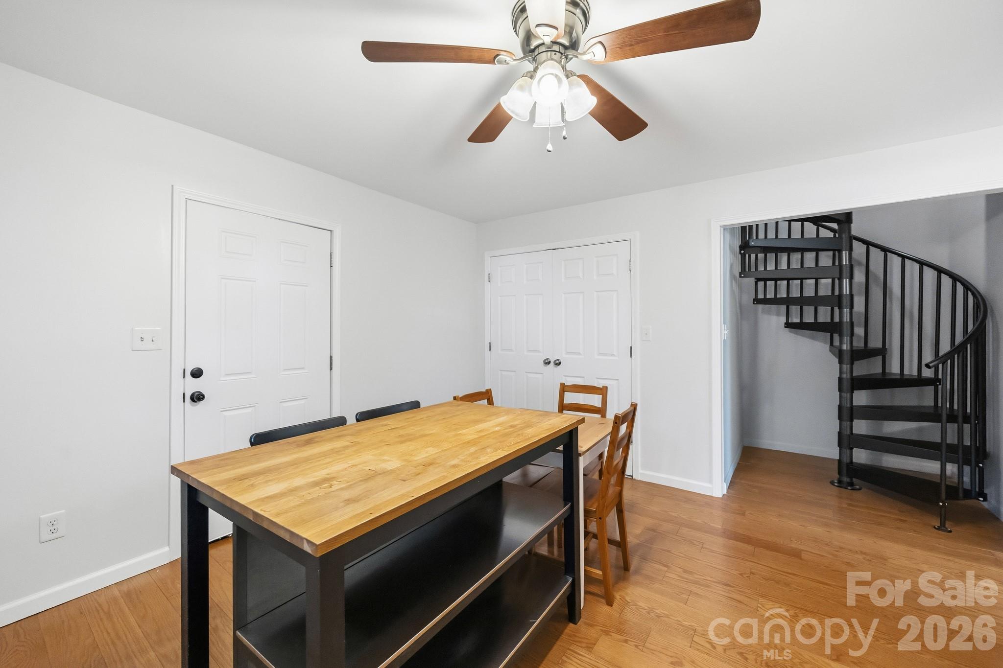 40 11th Street Property Photo 21