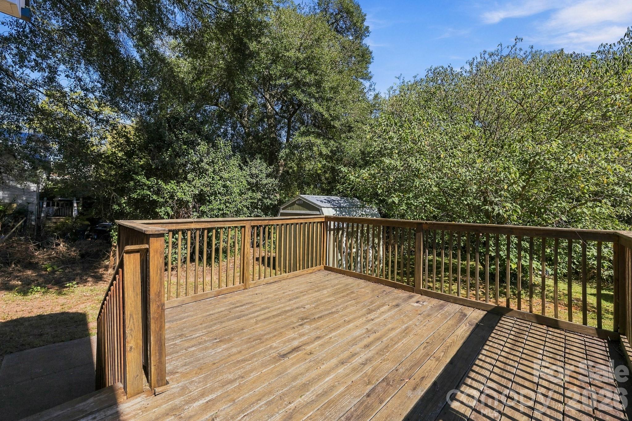 40 11th Street Property Photo 27