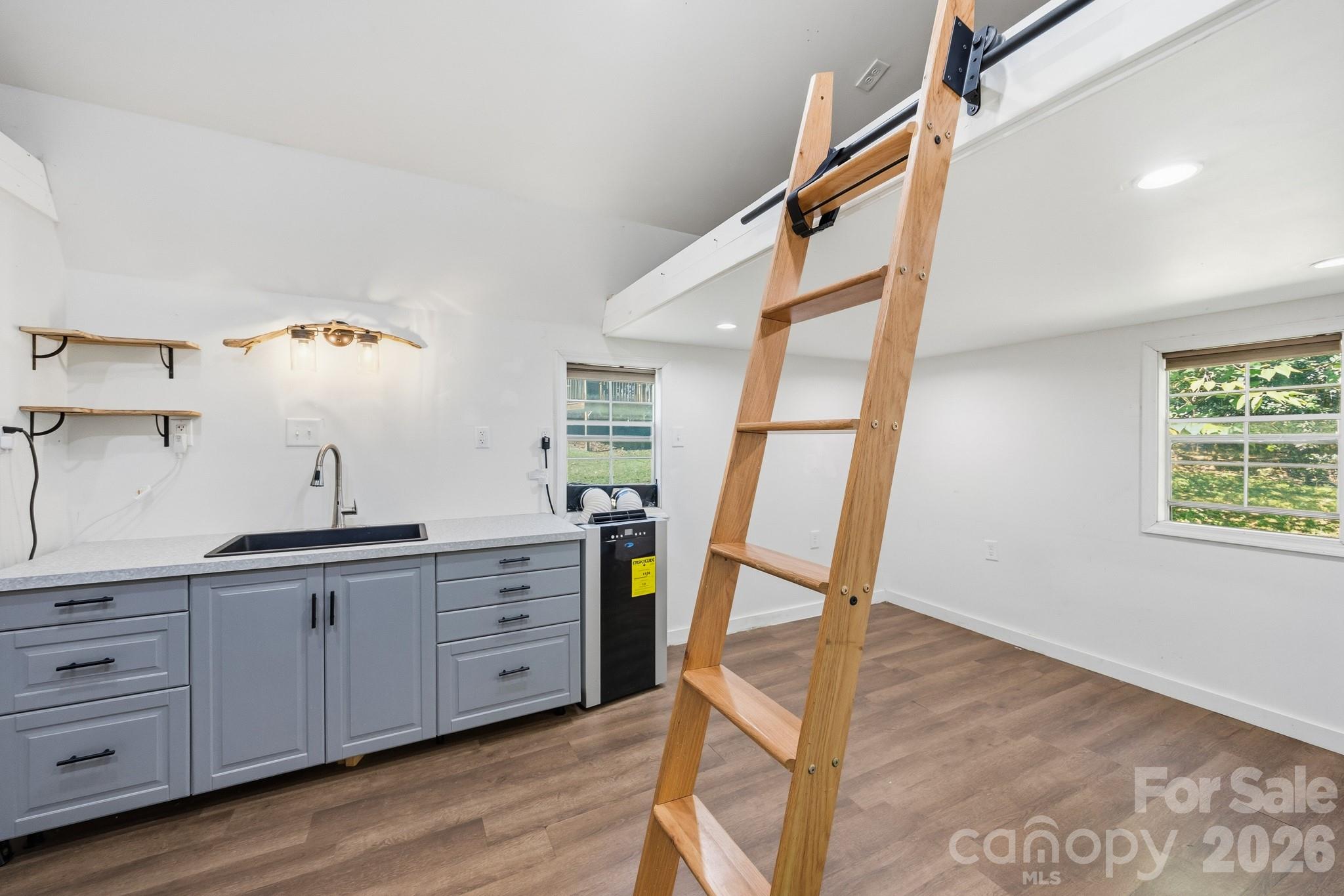 40 11th Street Property Photo 30