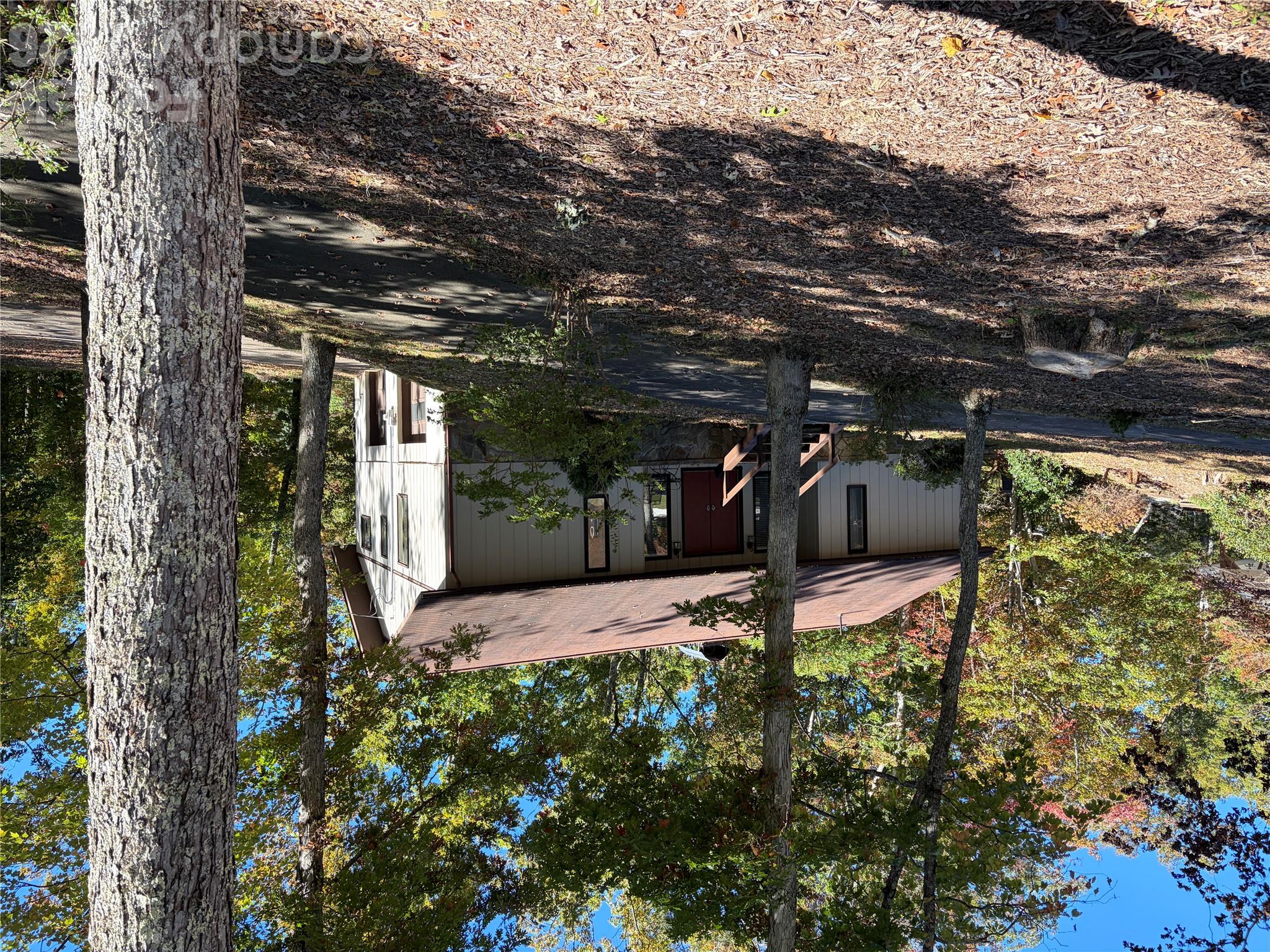 592 Carters Ridge Road Property Photo 2