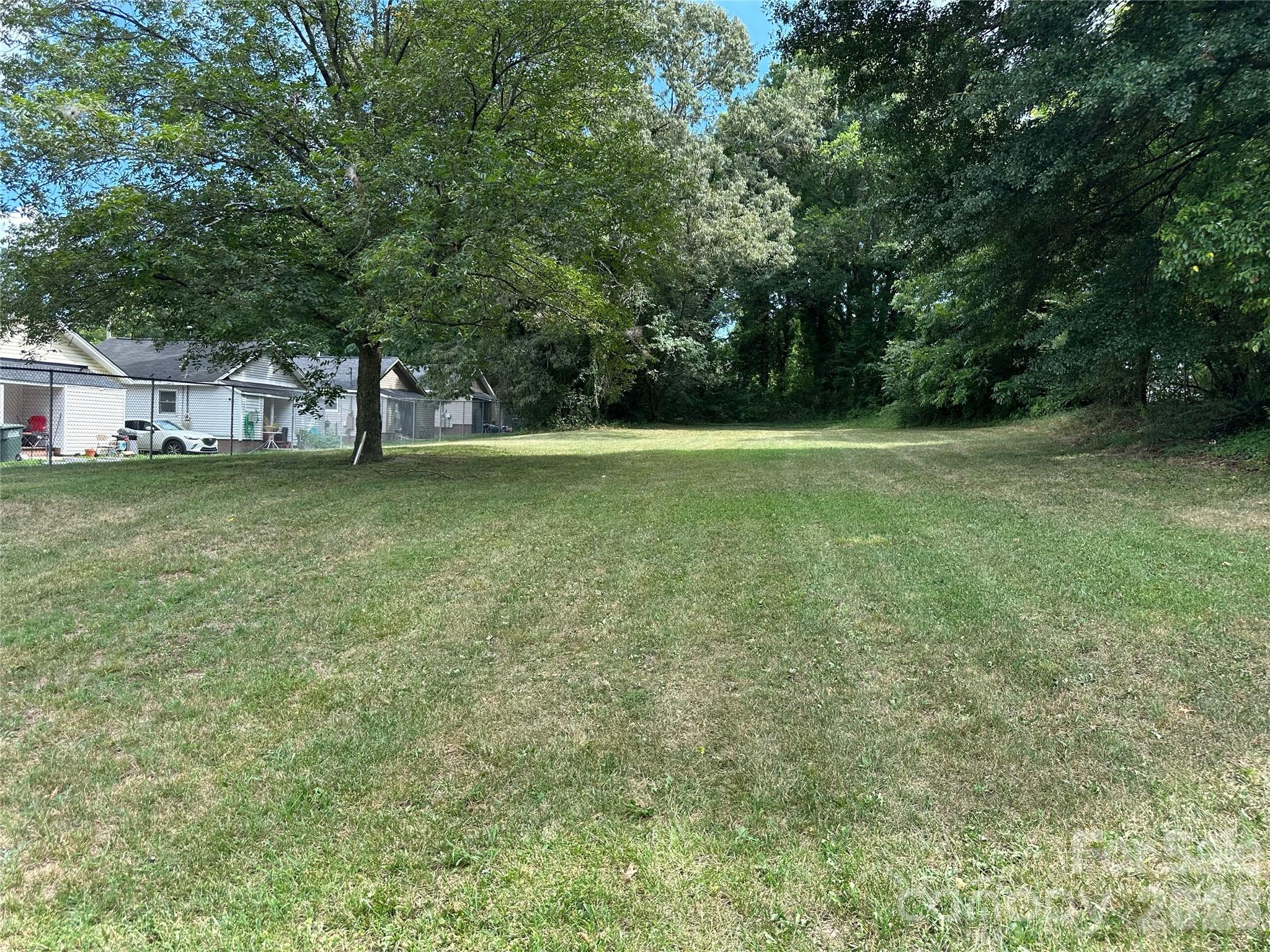 119 W Bradley Street Property Photo 1