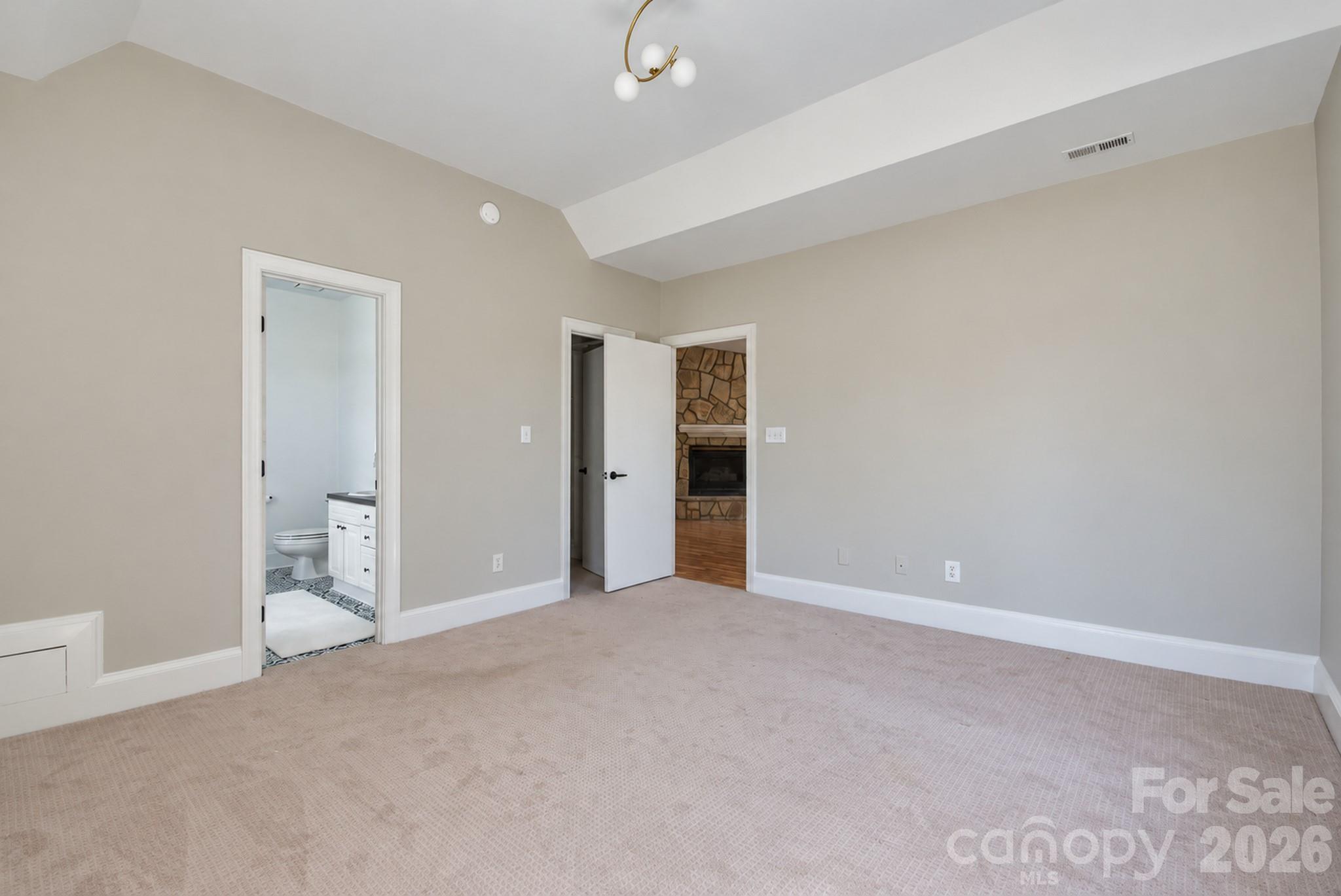 2122 Griffith Road Property Photo 17