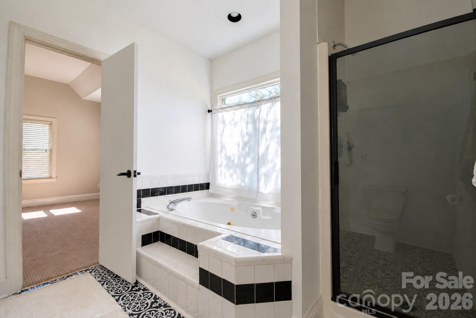 2122 Griffith Road Property Photo 20