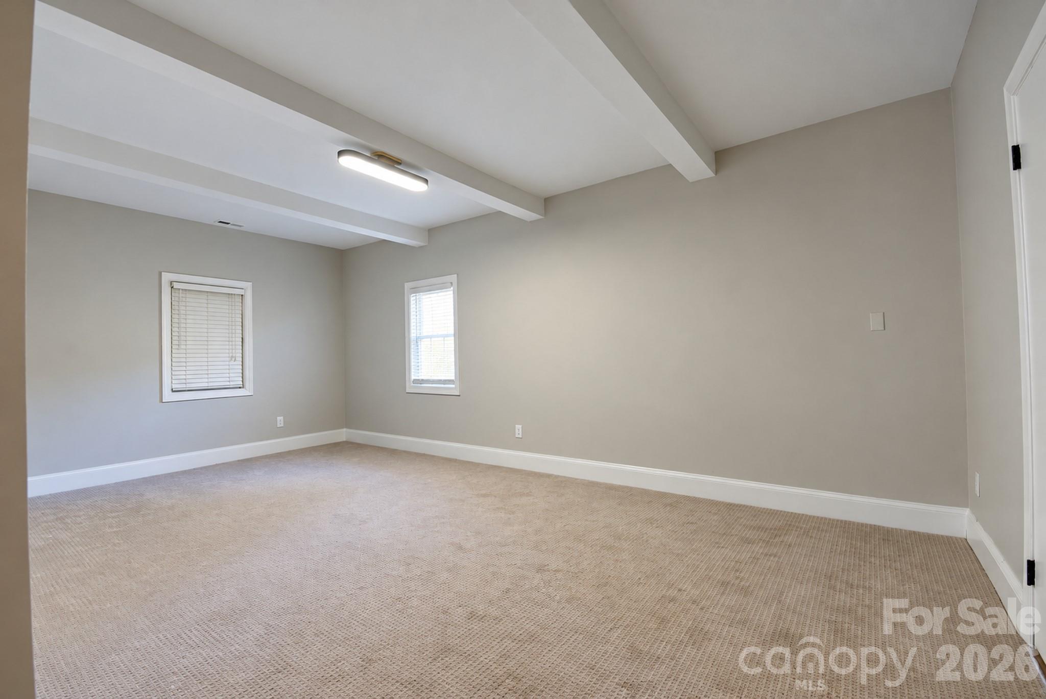 2122 Griffith Road Property Photo 28
