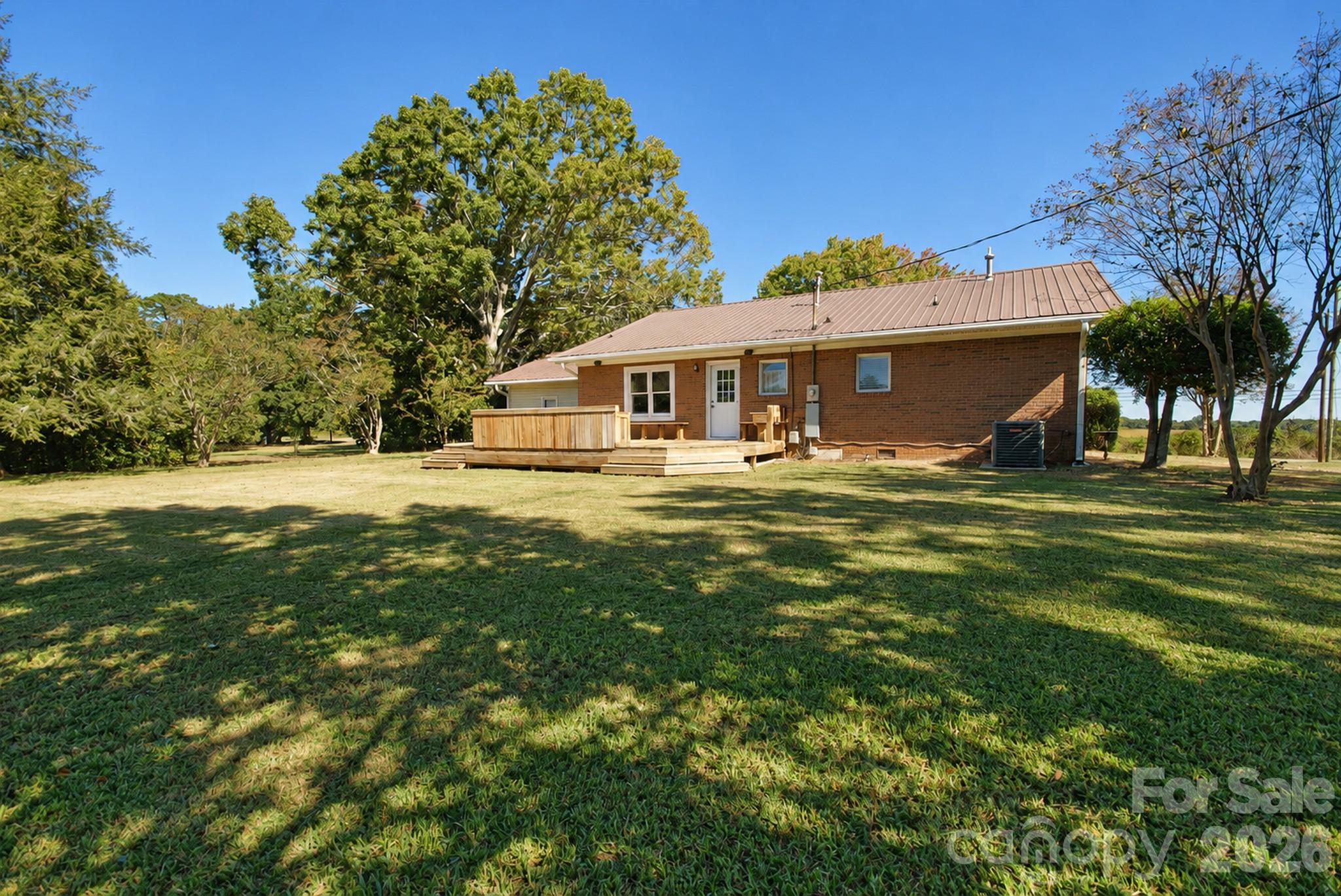 2122 Griffith Road Property Photo 33