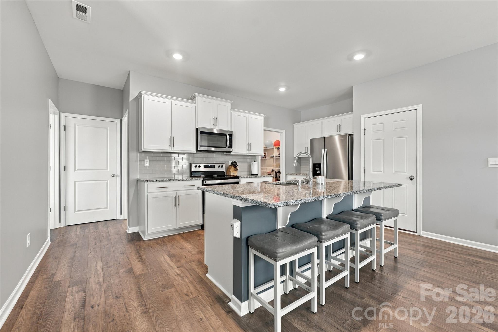 288 Court House Avenue 226 Property Photo 2