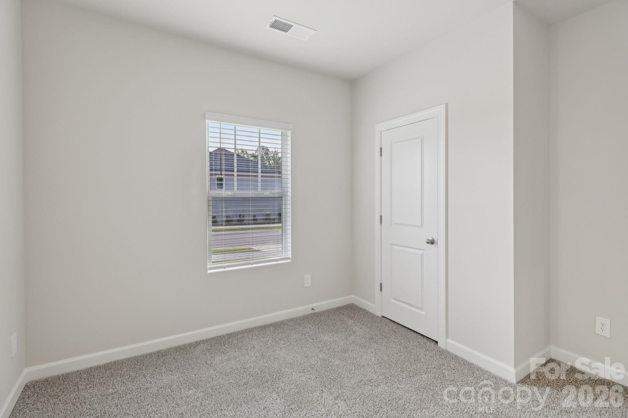 2302 Snapdragon Court Property Photo 9