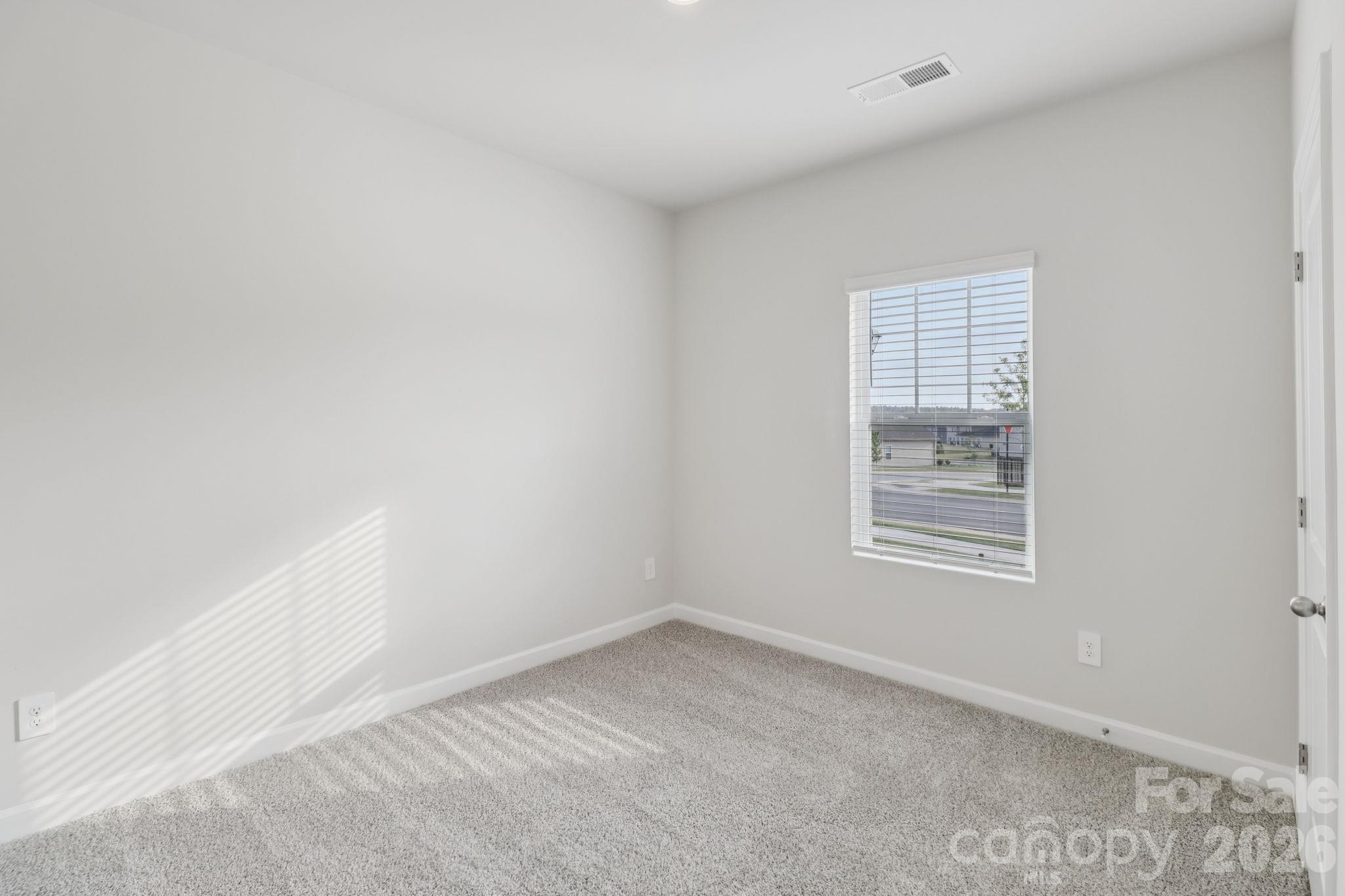 2302 Snapdragon Court Property Photo 21