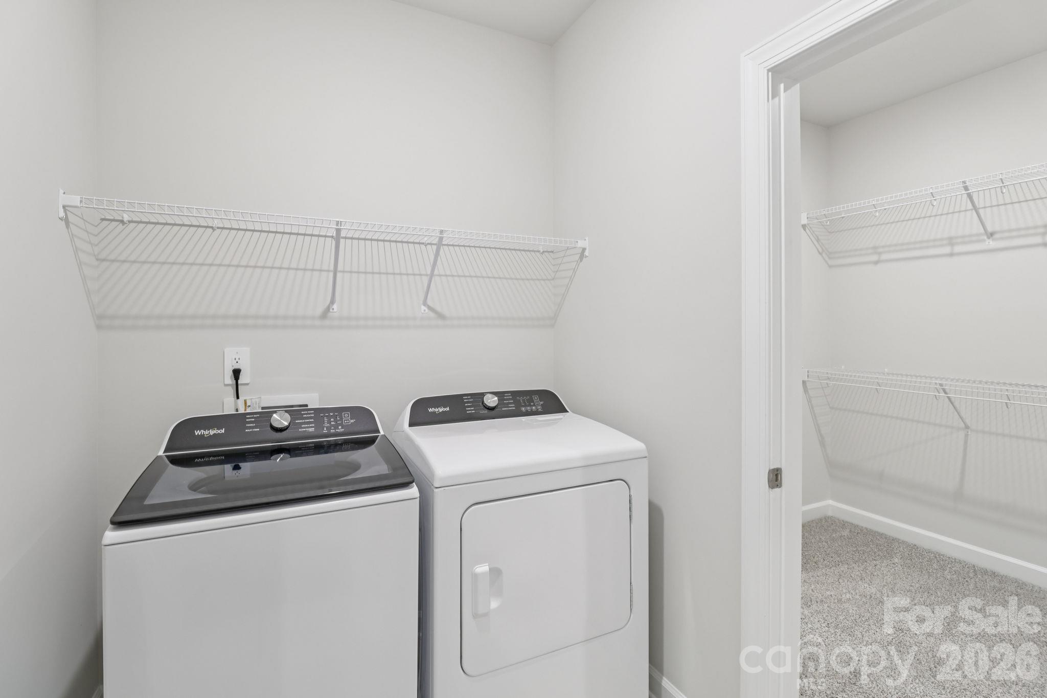2302 Snapdragon Court Property Photo 24