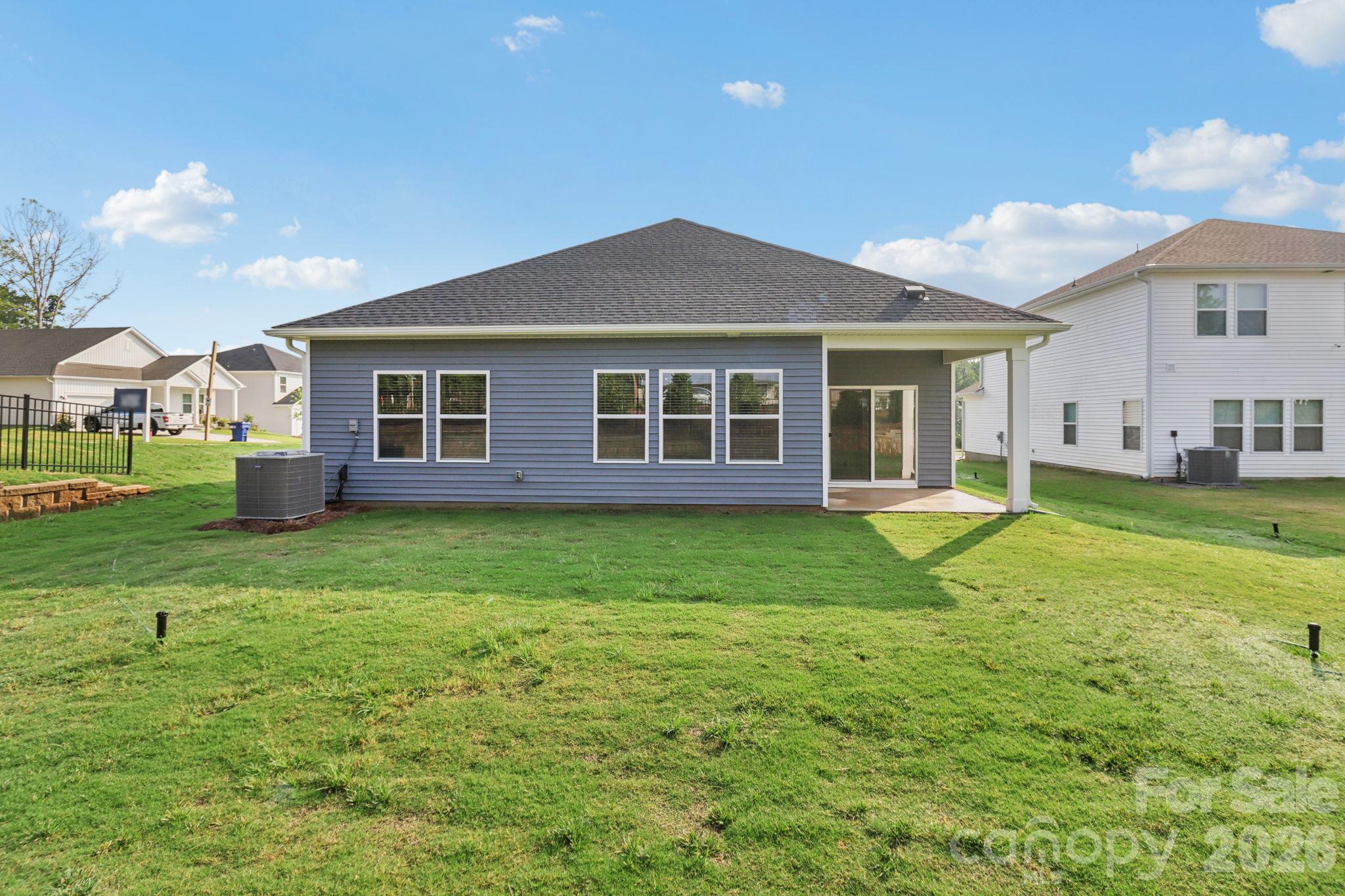 2302 Snapdragon Court Property Photo 29