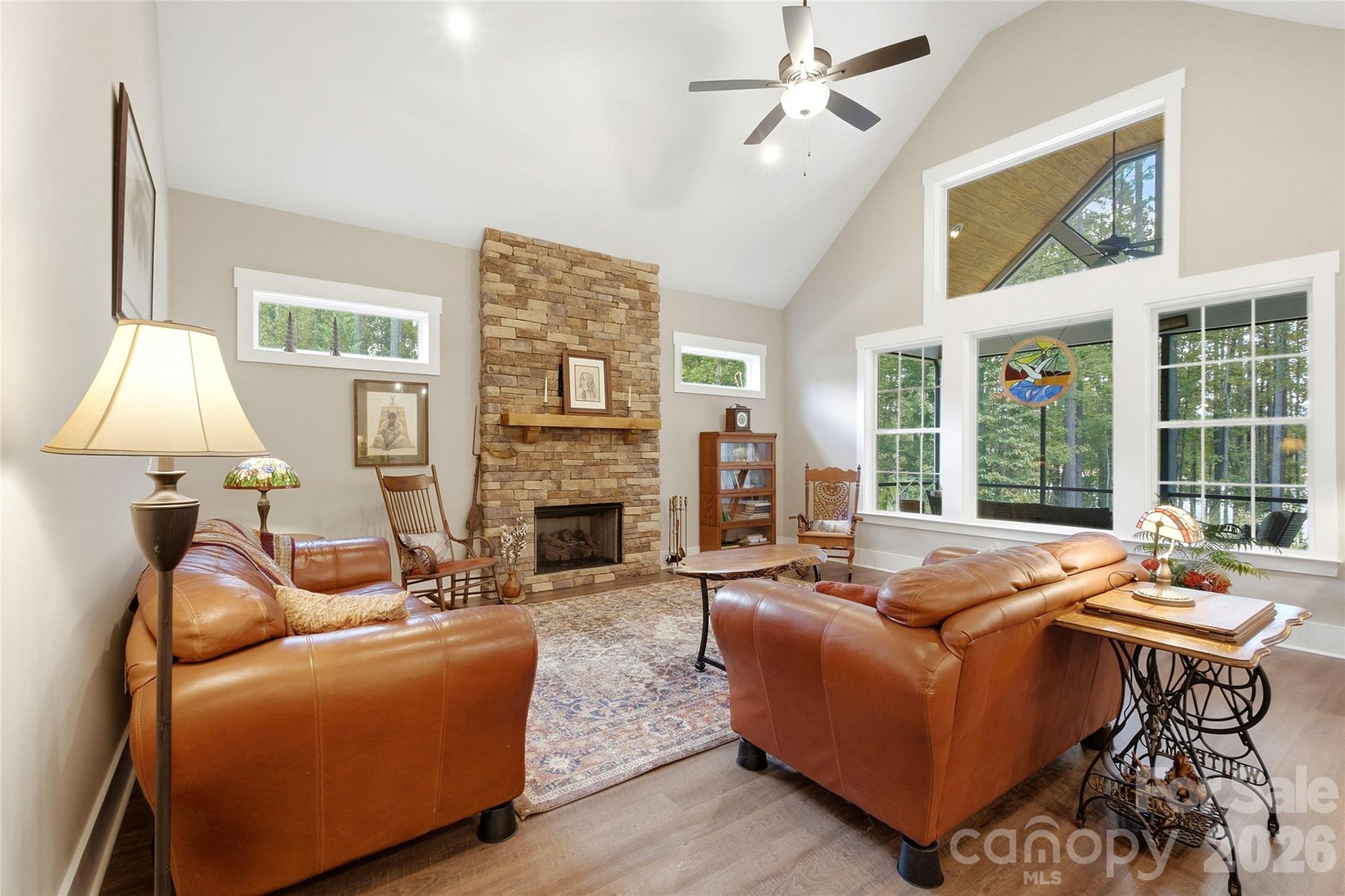 190 Shenandoah Drive Property Photo 3