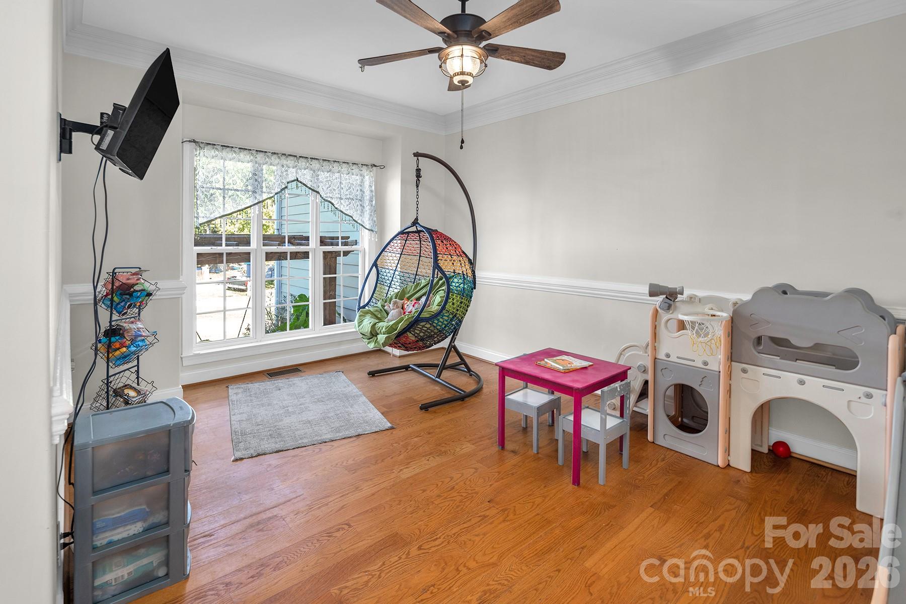 5050 Shady Meadow Lane 7 Property Photo 9