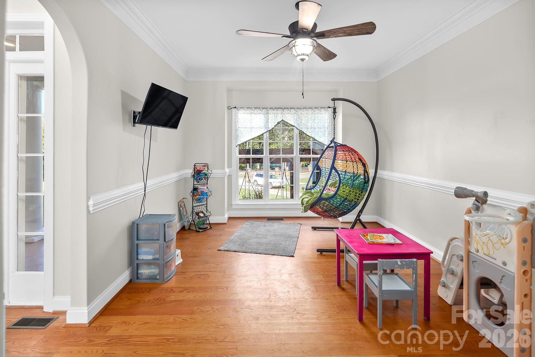 5050 Shady Meadow Lane 7 Property Photo 10