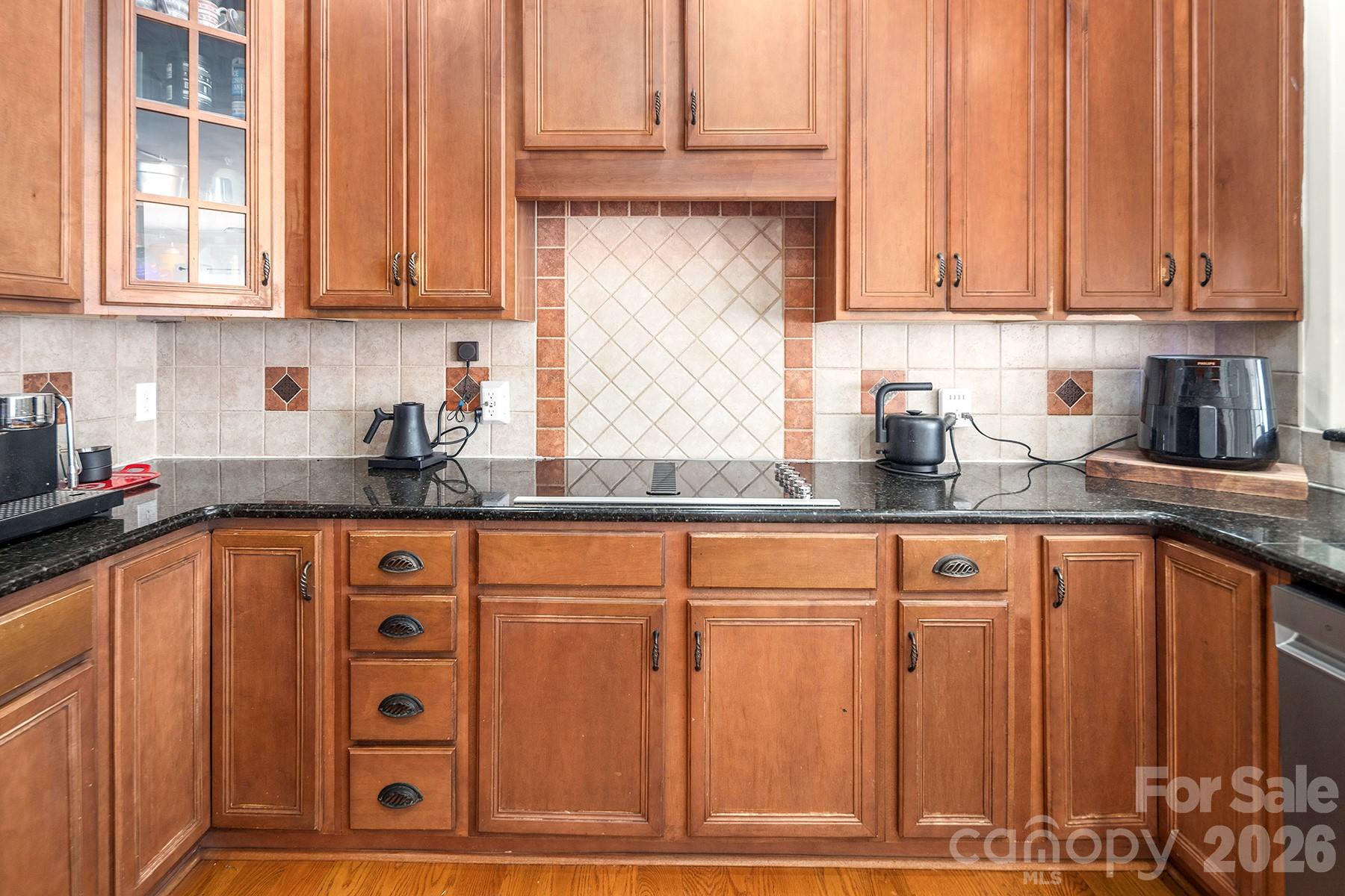 5050 Shady Meadow Lane 7 Property Photo 18
