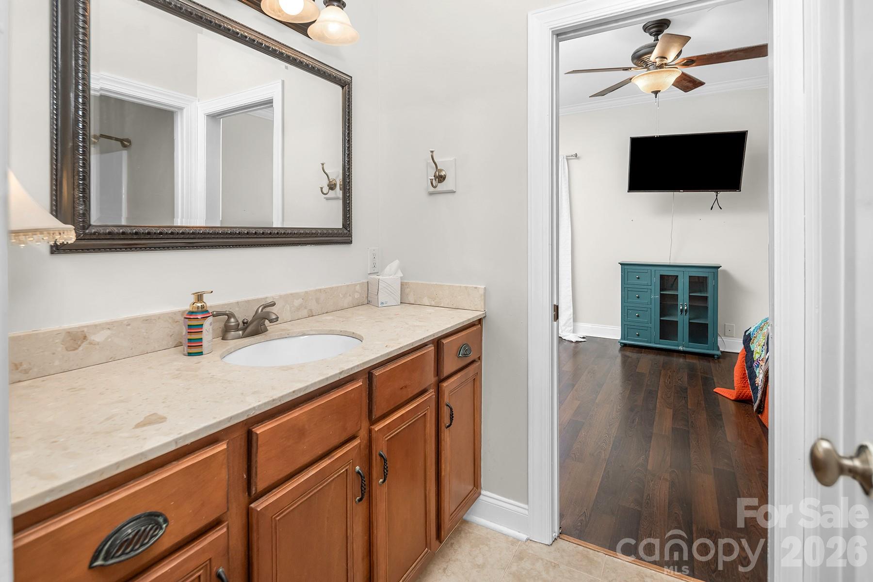 5050 Shady Meadow Lane 7 Property Photo 26
