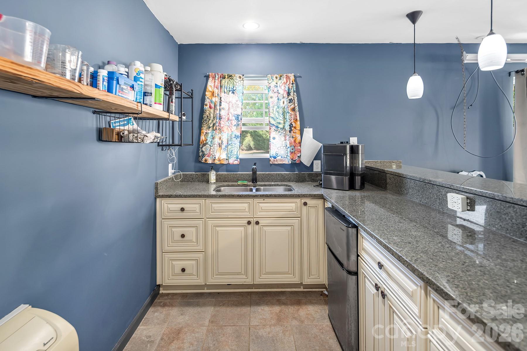 5050 Shady Meadow Lane 7 Property Photo 39