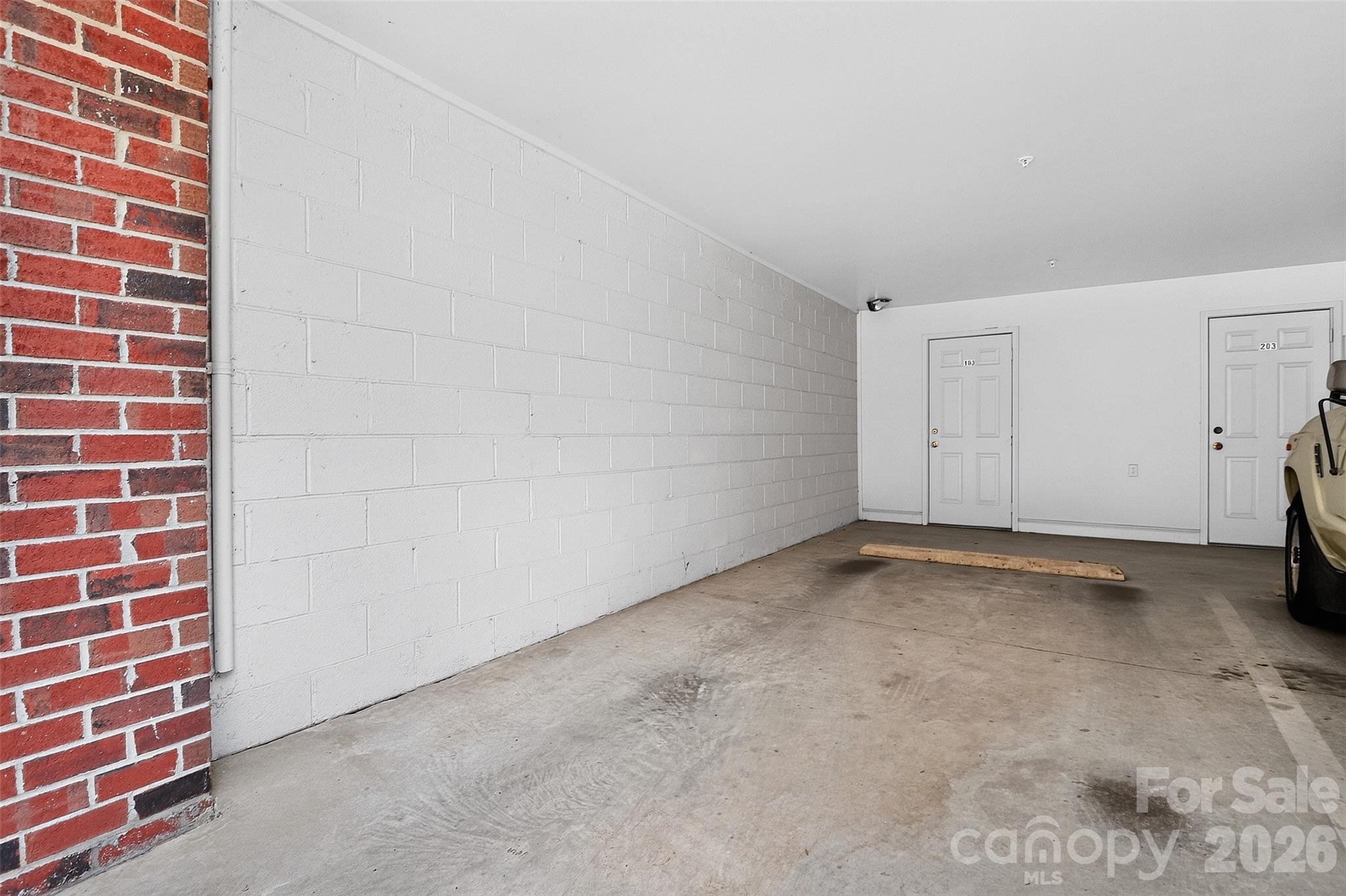 226 S Torrence Street 103 Property Photo 26