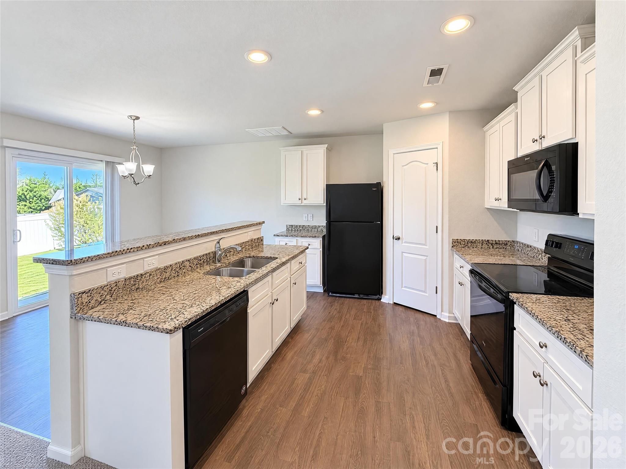 3306 Ellingford Road Property Photo 2