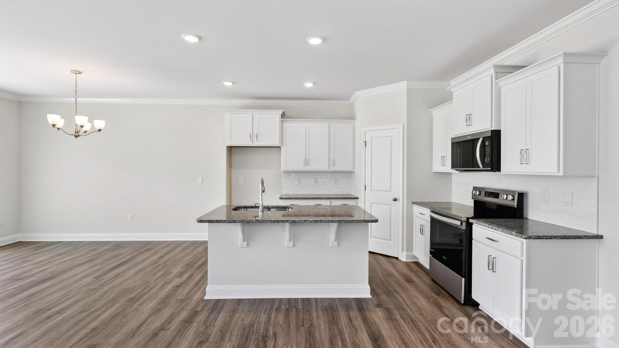 62 Creekview Road Property Photo 4