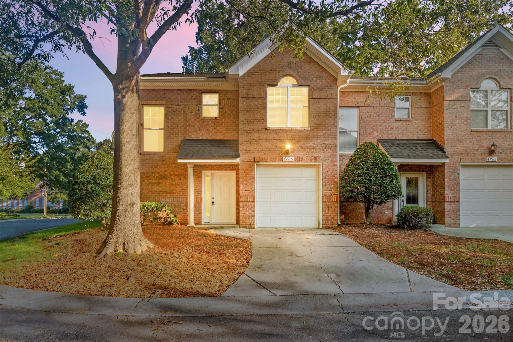 4766 Hunter Crest Lane Property Photo 1