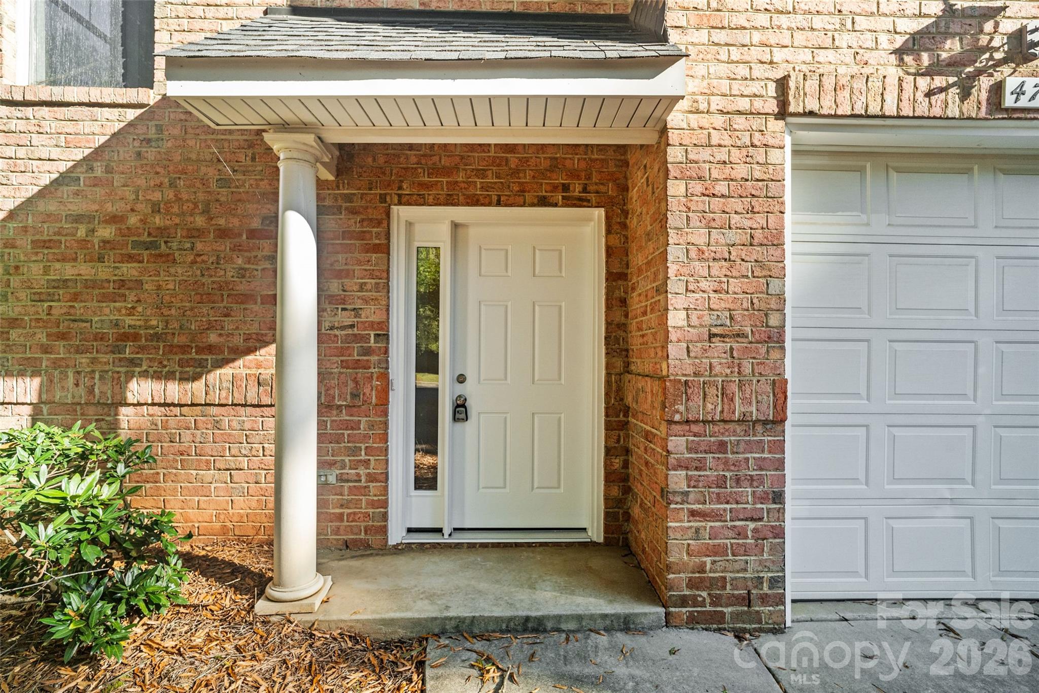 4766 Hunter Crest Lane Property Photo 5