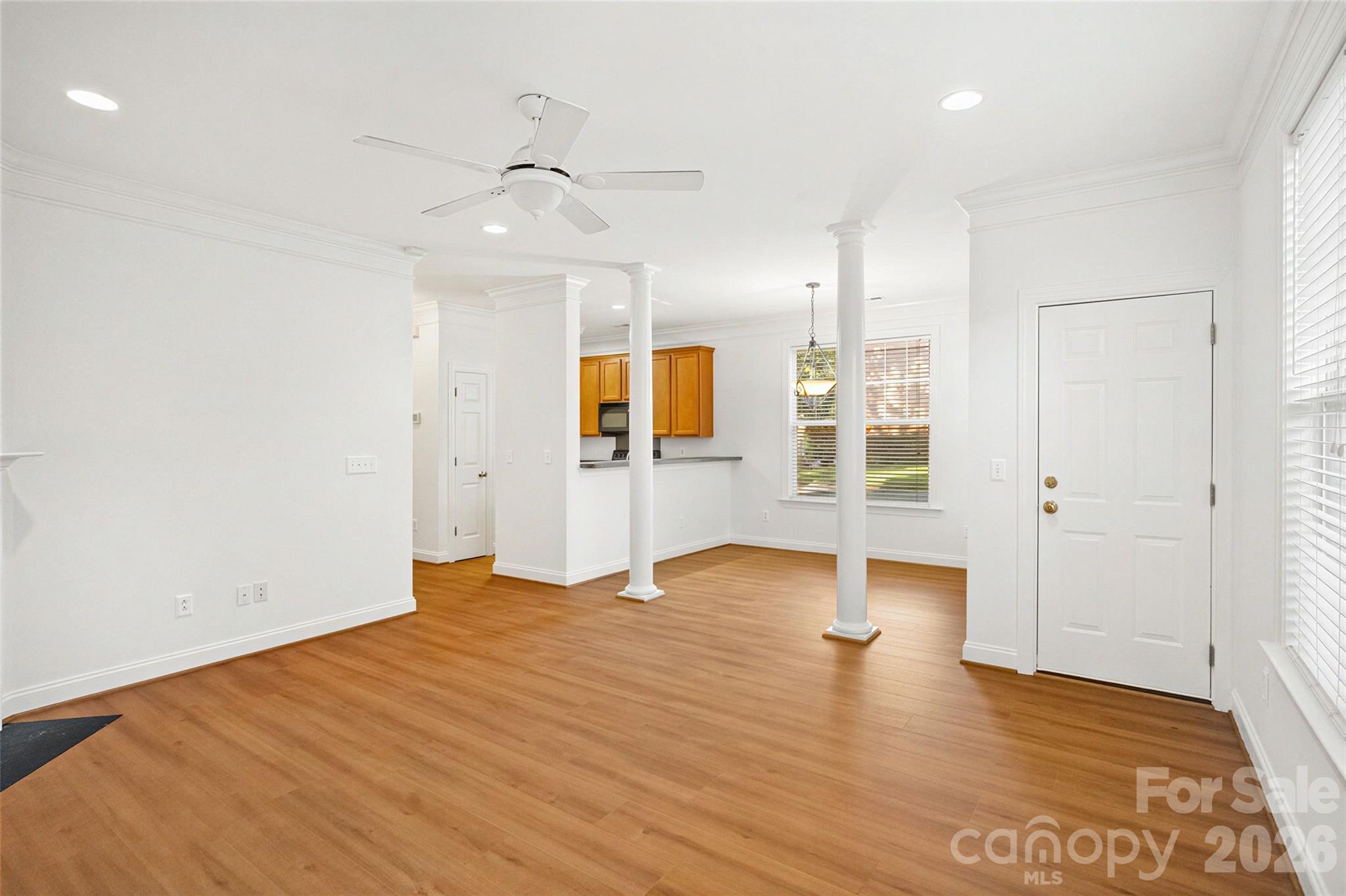 4766 Hunter Crest Lane Property Photo 10