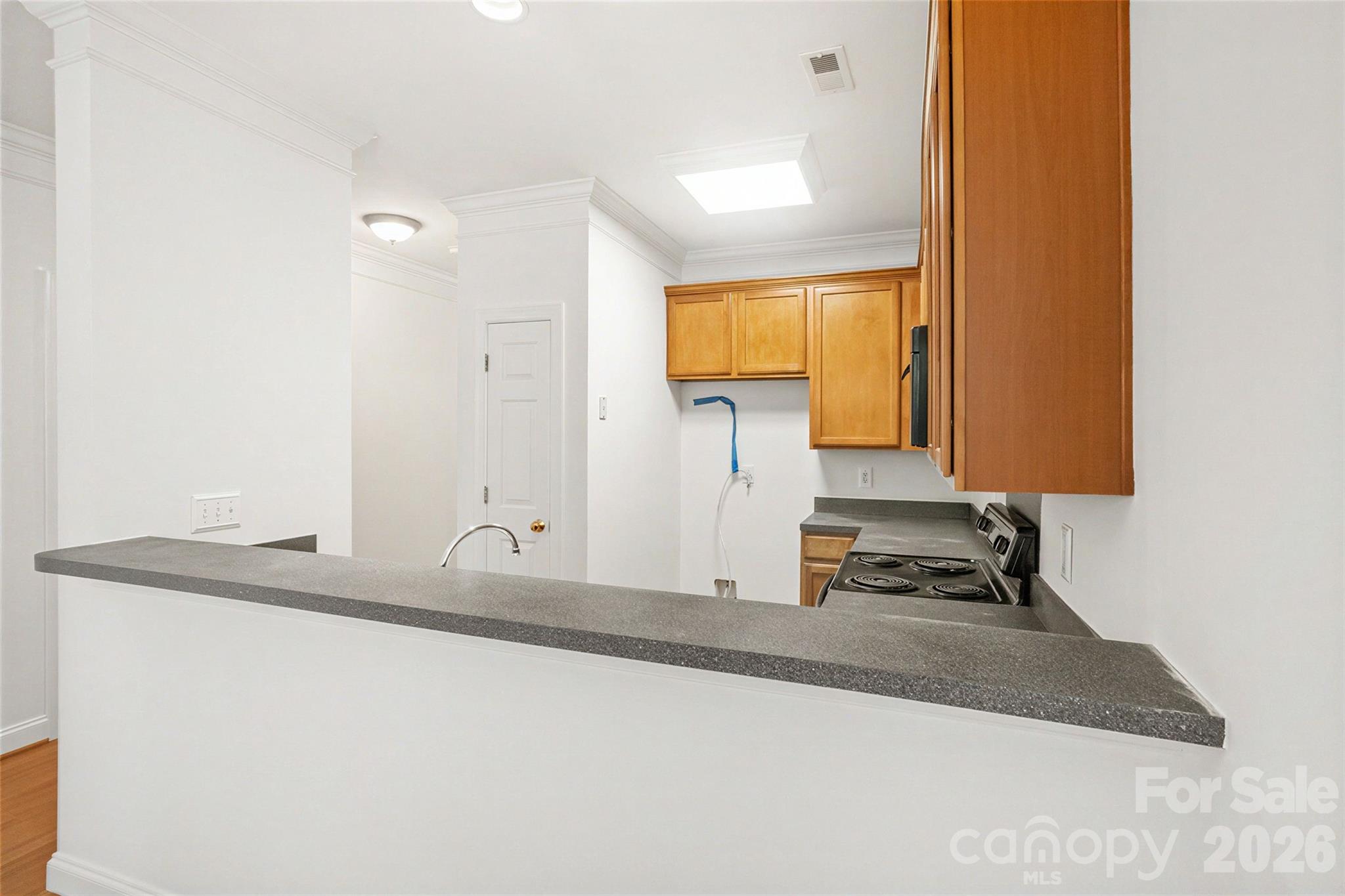 4766 Hunter Crest Lane Property Photo 14