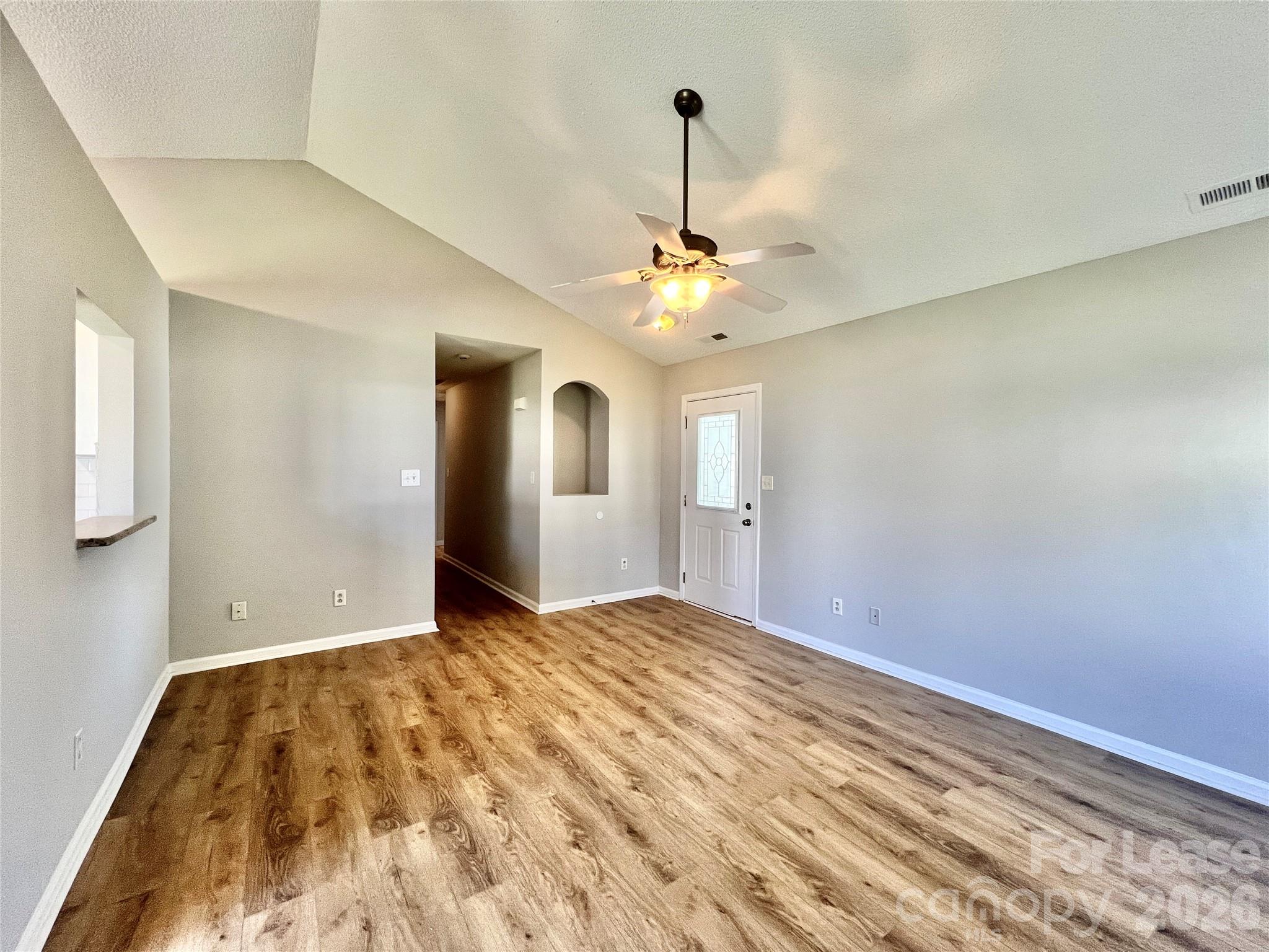 5900 Coral Ridge Lane Property Photo 10