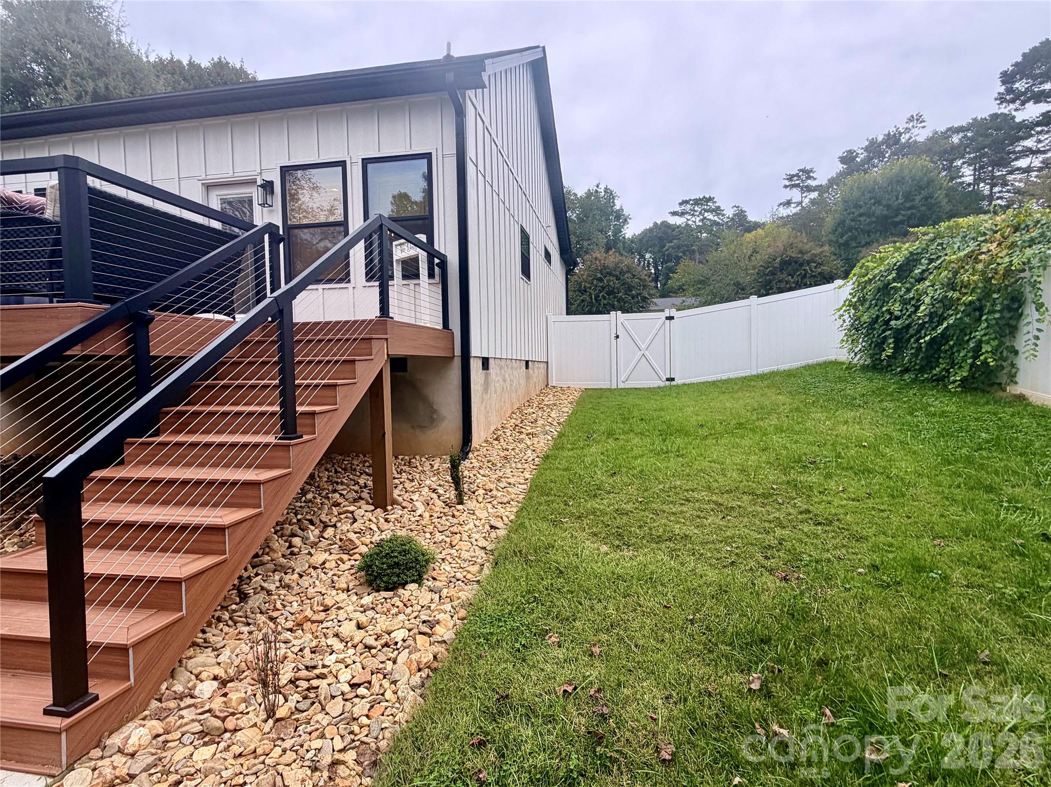 4347 Greenbriar Drive #3 Property Photo 13