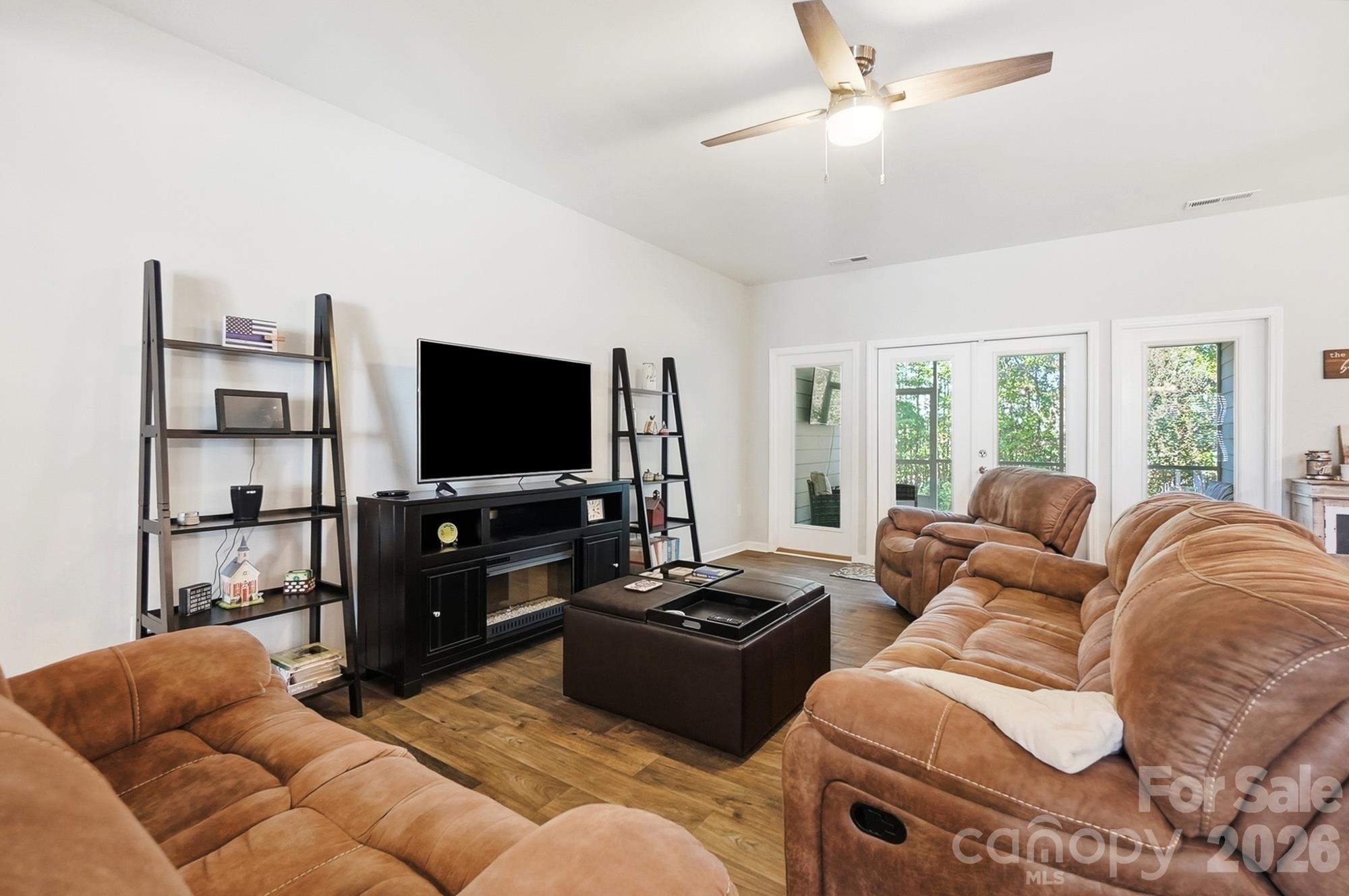 4509 Bent Green Lane Property Photo 5